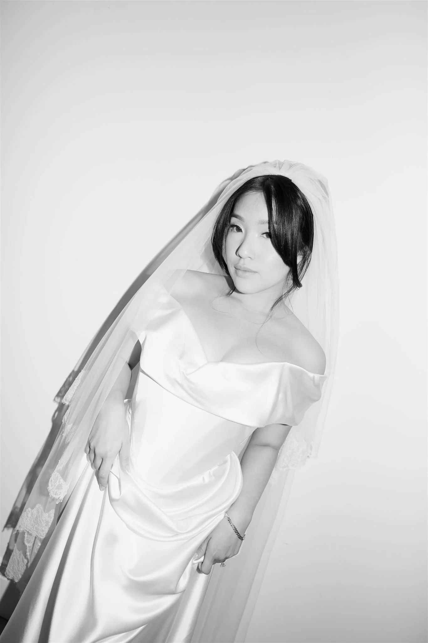 An editorial bride on her wedding day in Chicago.