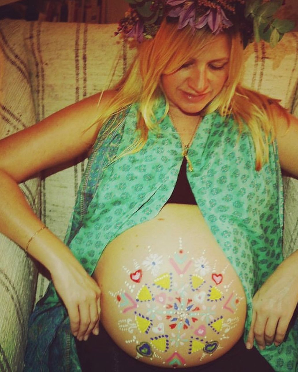 Ooohhh me loves a belly paint 🎨 sharing some photos of some beautiful Baby Blessing bellies&hellip;

I remember desperately wanting to go into labour at my Baby Blessing where I was surrounded by my special women, their prayers, intentions, support 