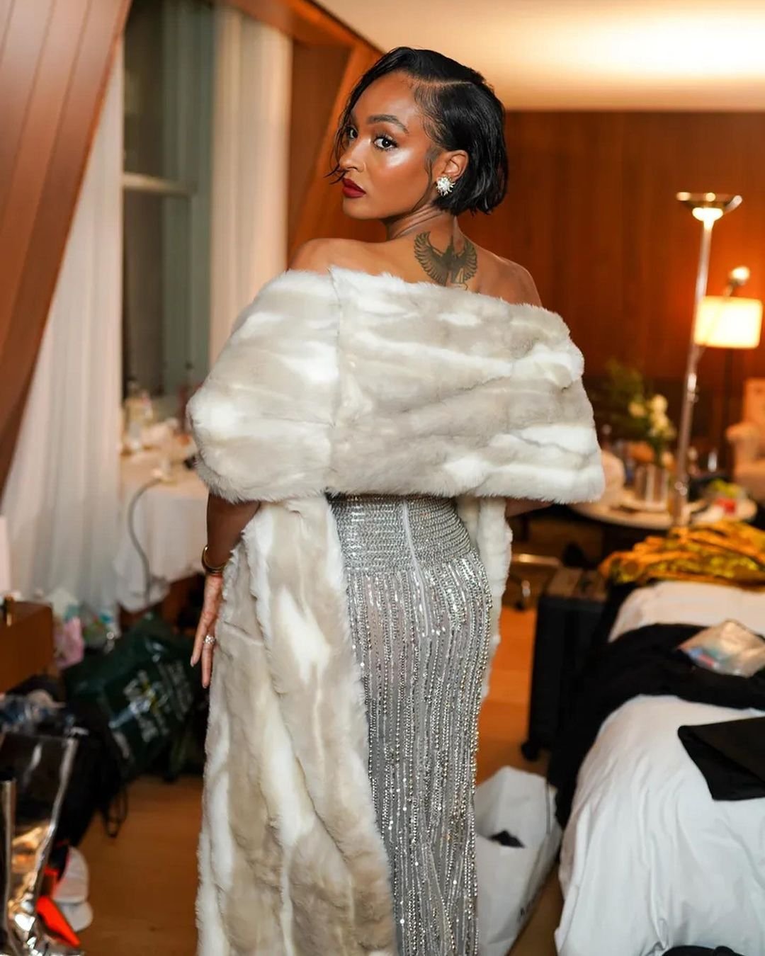 JD+-+VOGUE+PARTY+SCARF+4-1.jpeg