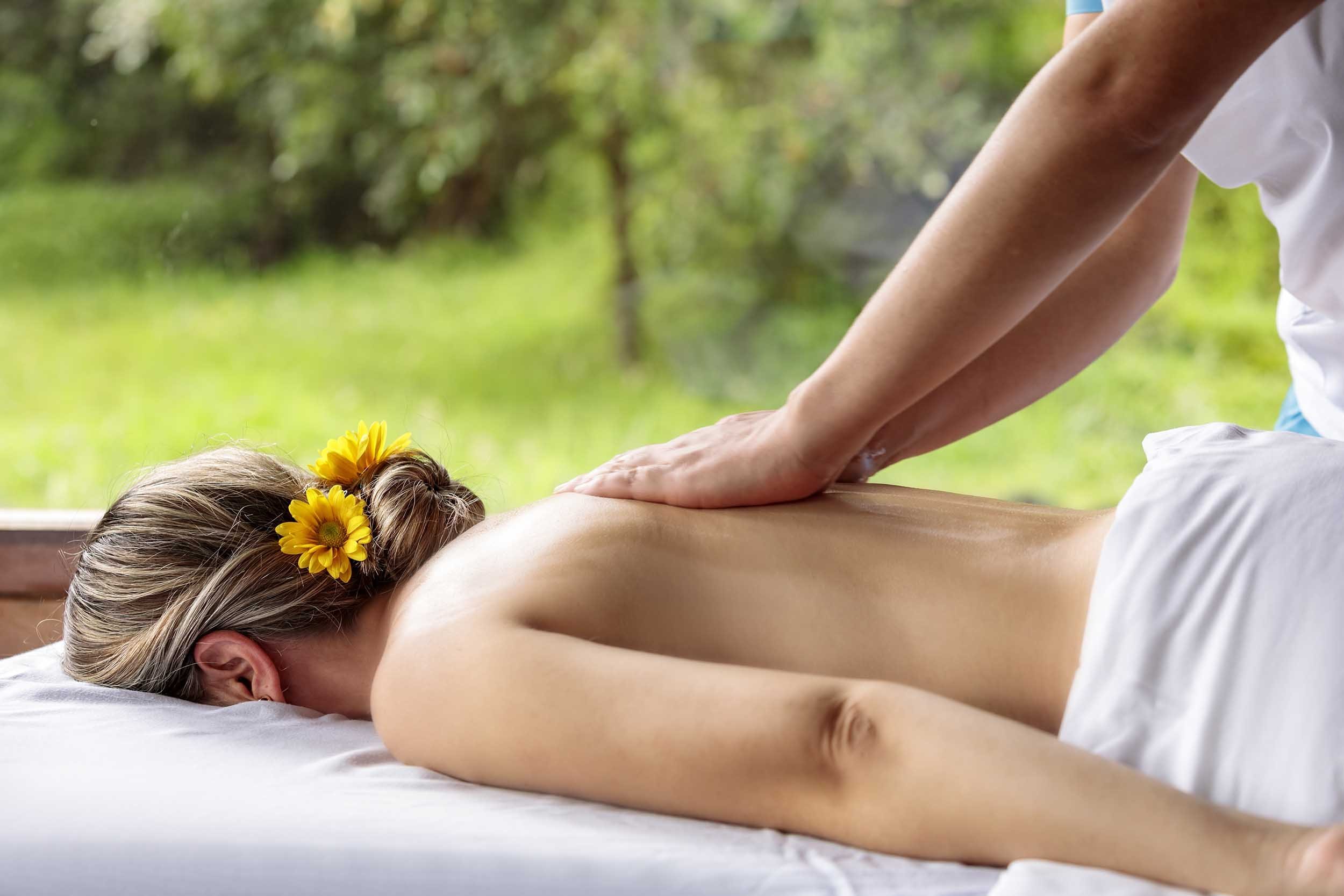 Relaxing massage (60 min)