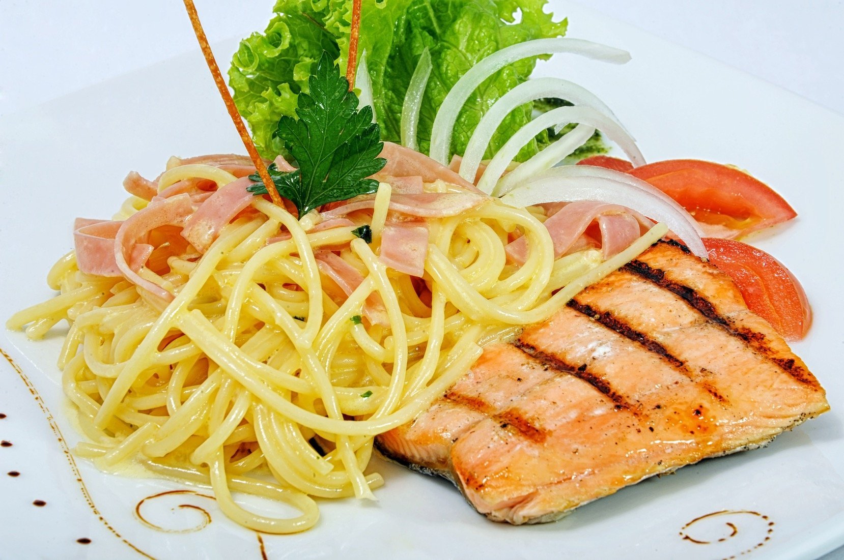 Spaghetti Alfredo with Grilled Salmon