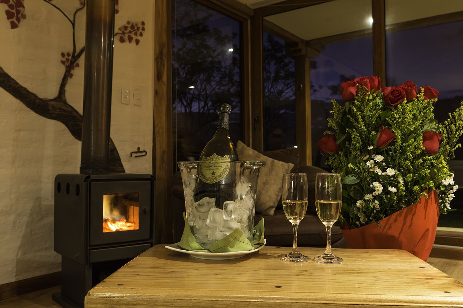 Fireplace and Wine Romantic Room Mi Bombon 35 - Luna Volcan - Hotel en Banos Ecuador.jpg
