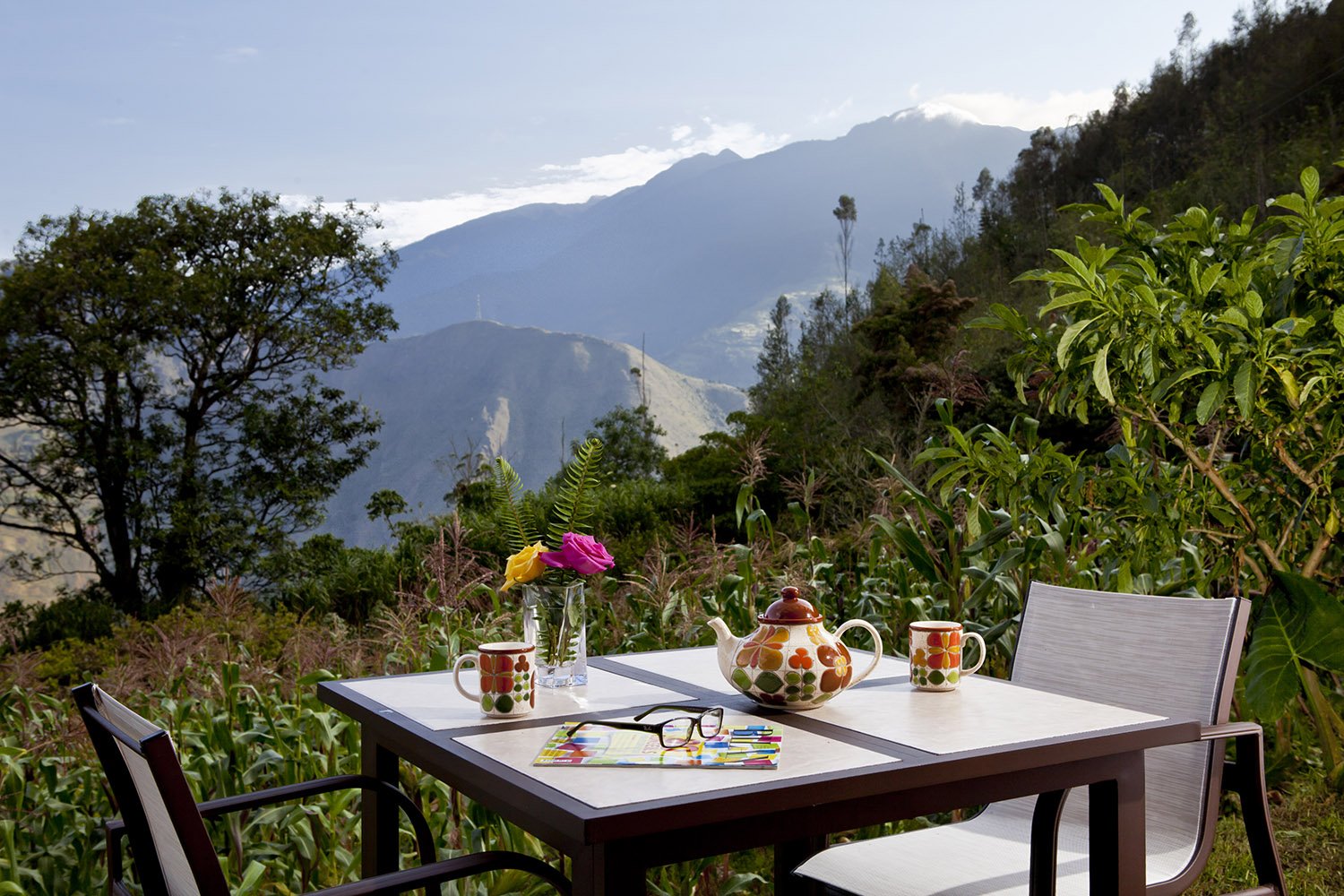 Terrace and View Suite Suite Romantica Corazon de Chocolate 57 - Luna Volcan - Hotel en Banos Ecuador.jpg