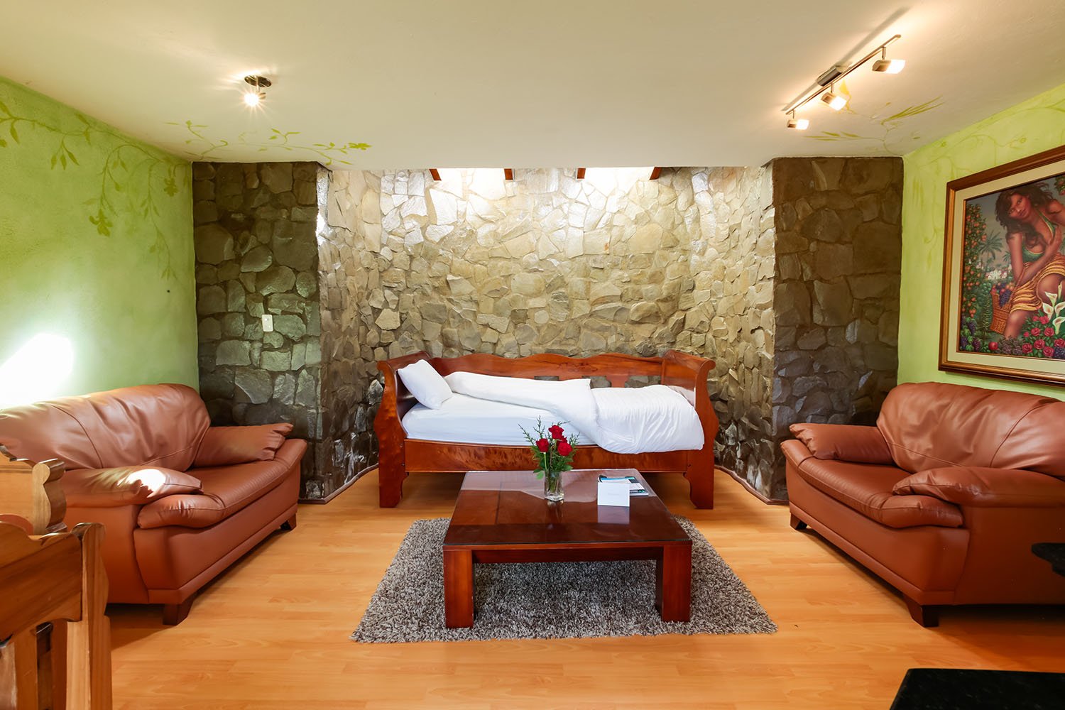 Suite Room Atahualpa 40 - Luna Volcan - Hotel in Banos Ecuador.jpg