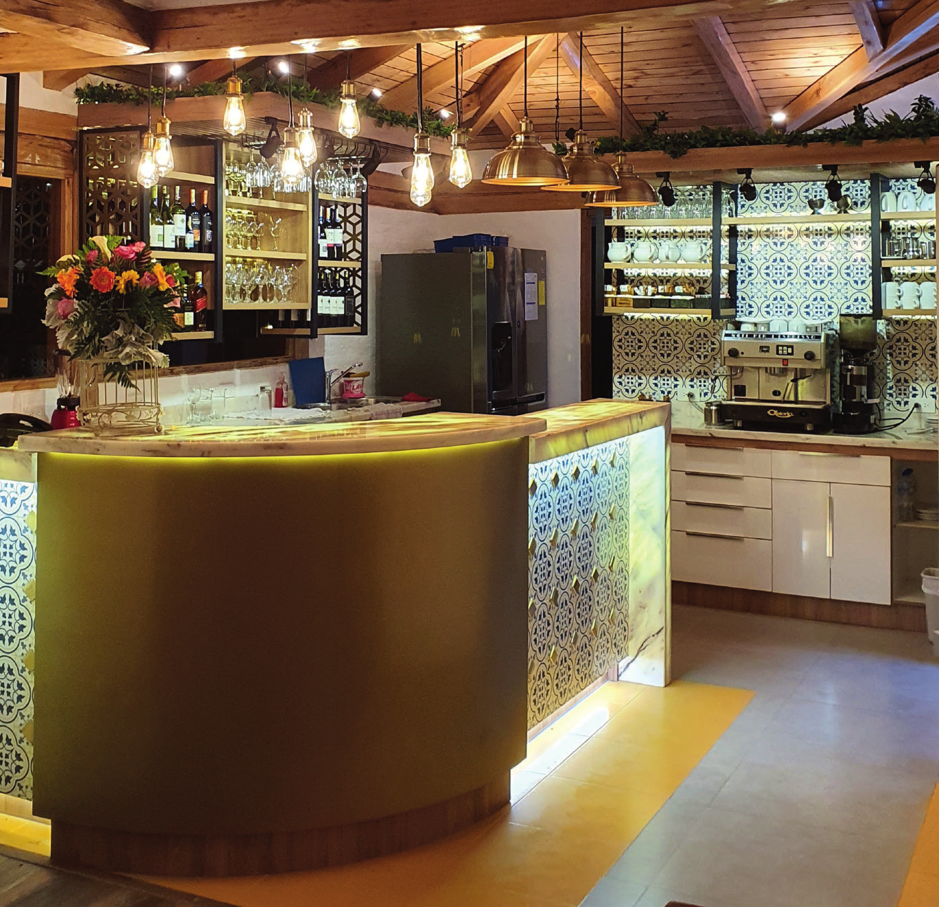 Bar - Luna Restaurante , Ecuador.png