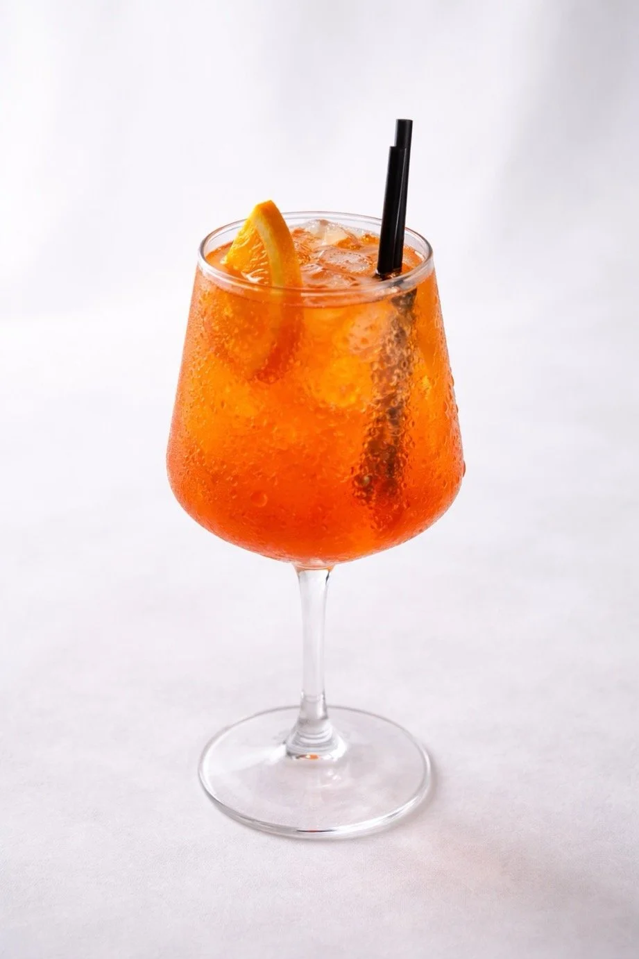 Aperol Spritz - Cafe Del Cielo - Banos Ecuador.jpg