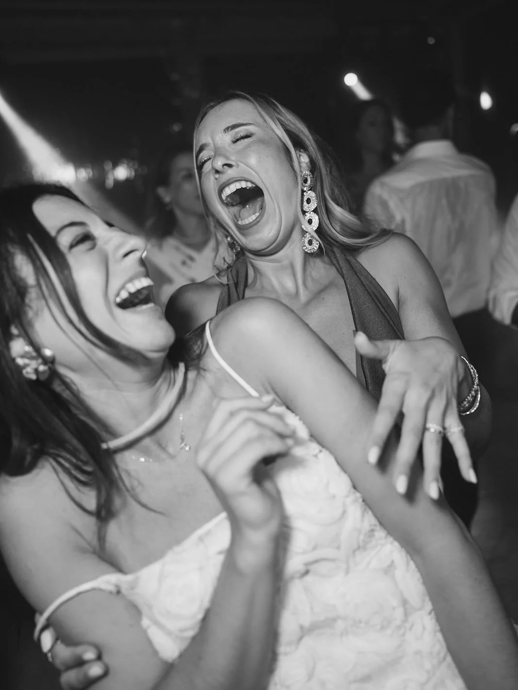 Esta festa come&ccedil;ou com "Dogs Days Are Over", dos Florence and the Machine. 🫶🏻

📸 @isisgoncalvesphoto 
📹 @dylanlopes 
📍 @_quintadecima 
💄 @veramordido_makeupartist 
💐 @catarinaferreira_atelier 
🎧 @luckymigas