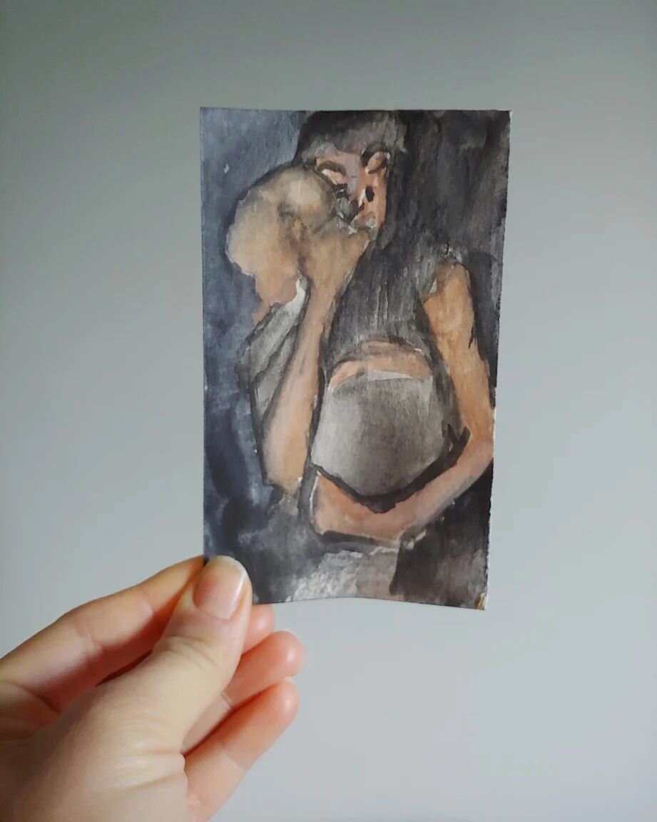 Another throwback painting because why not 💁🏼&zwj;♀️
One of my mini studies I did of L🌜 and I before I was pregnant with G✨. It was actually one of the paintings I did before painting "I Will Keep You Safe" in 2020. 💛 
I'm not sure why 