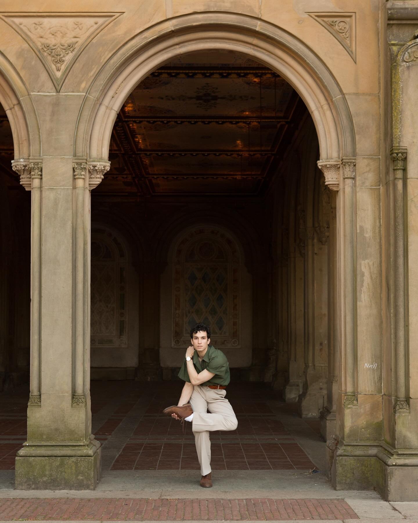 ✨SUMMER PERFORMANCES UPDATE ✨

&bull; Metropolitan Opera House 
July 4th at 2:00pm Neapolitan in Swan Lake 
July 10th at 2:00pm Benvolio in R&amp;J
July 12th at 7:30pm Benvolio in R&amp;J

&bull; United Dance Festival | Joyce Theater 
Performing a ne