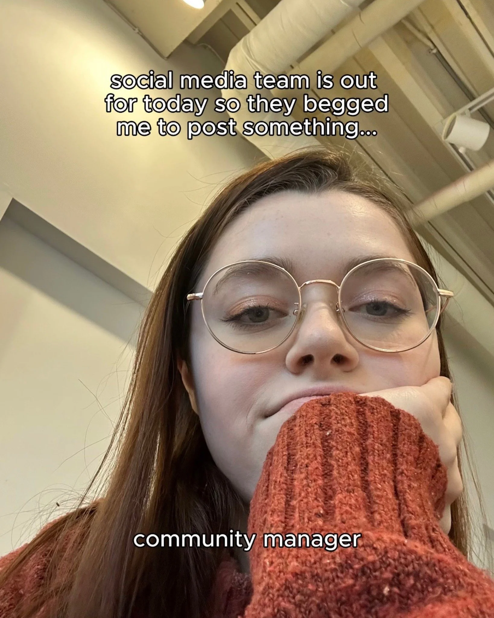 Back to the social media team! 

How did I do? 😅😂
.
.
.
.
#bazzaal #officelife #officehumor #dayinthelife #kbeauty