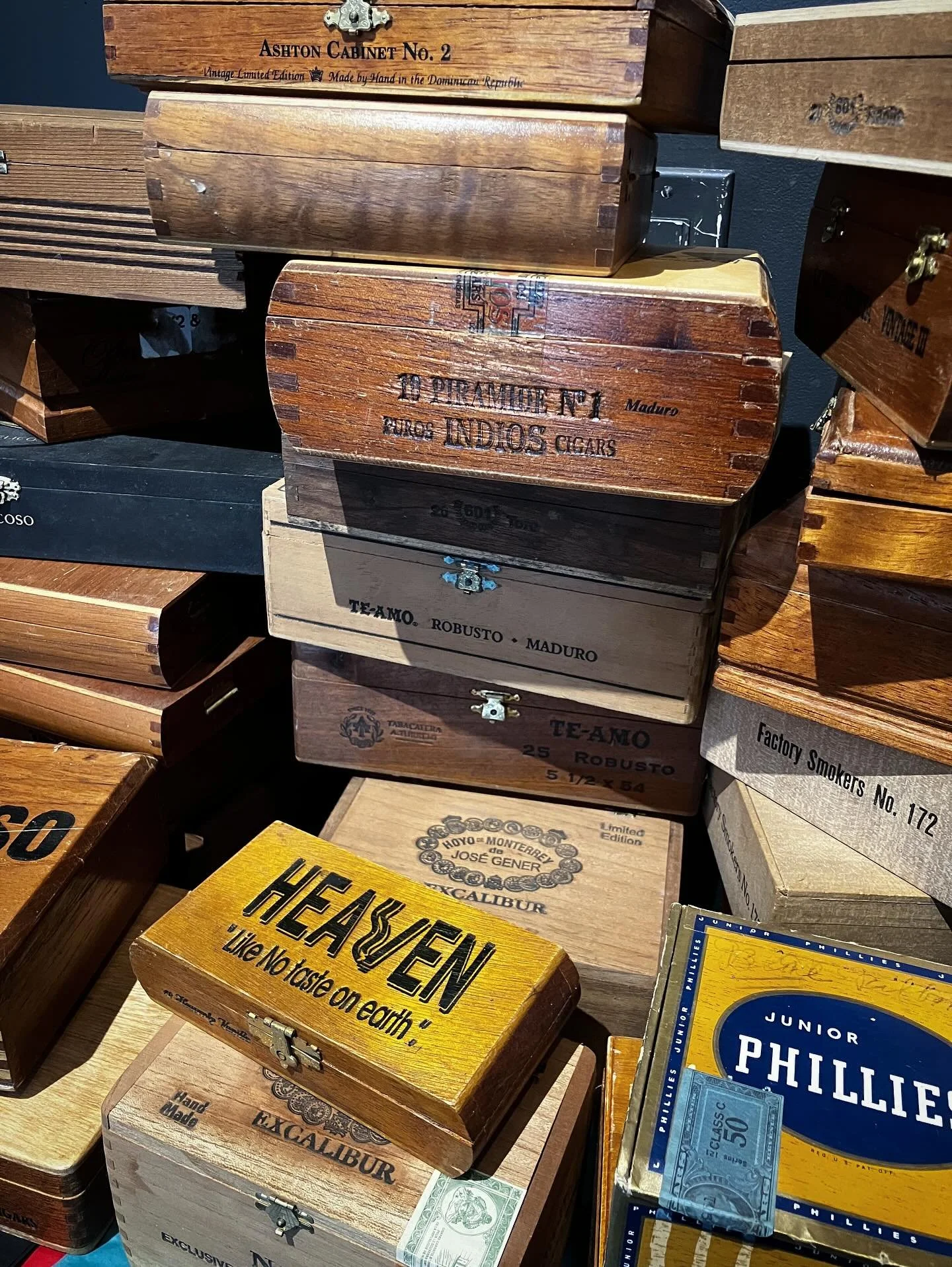 need cigar boxes for your stash - um typo - your stuff? 
.
#cigarboxes #lootfoundandmade #turnersfallsma #greatfallsma