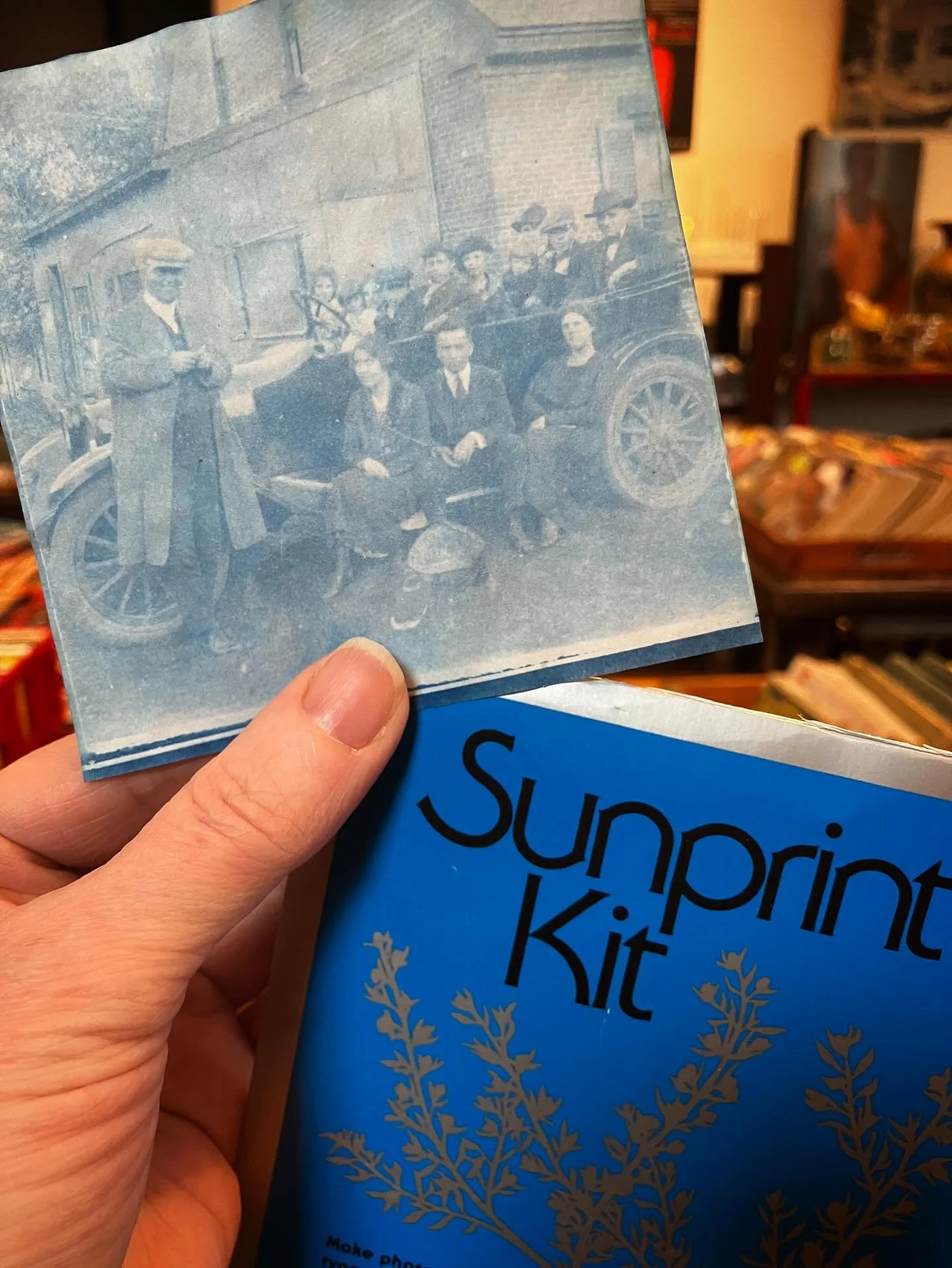 make some sunprints with our old glass-plate or large-format negatives - easy and fun 🎞️ and kinda magical 🪄

#sunprints #cyanotypes #vintagephotography