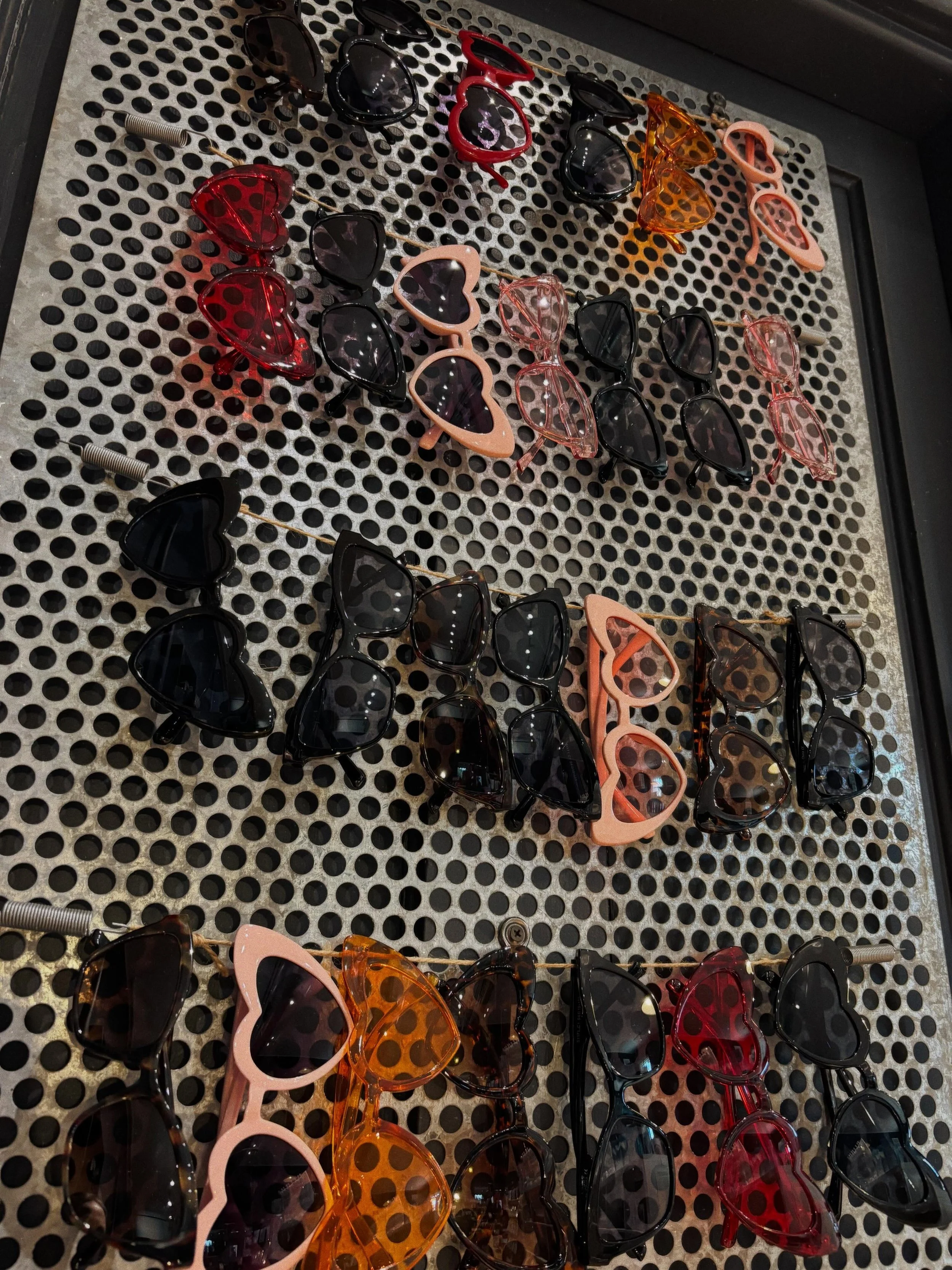 Cool Summer shades!
Or are they hot?!🔥

#sunglasses #summershades #festivalfashion #turnersfallsma #lootfoundandmade
