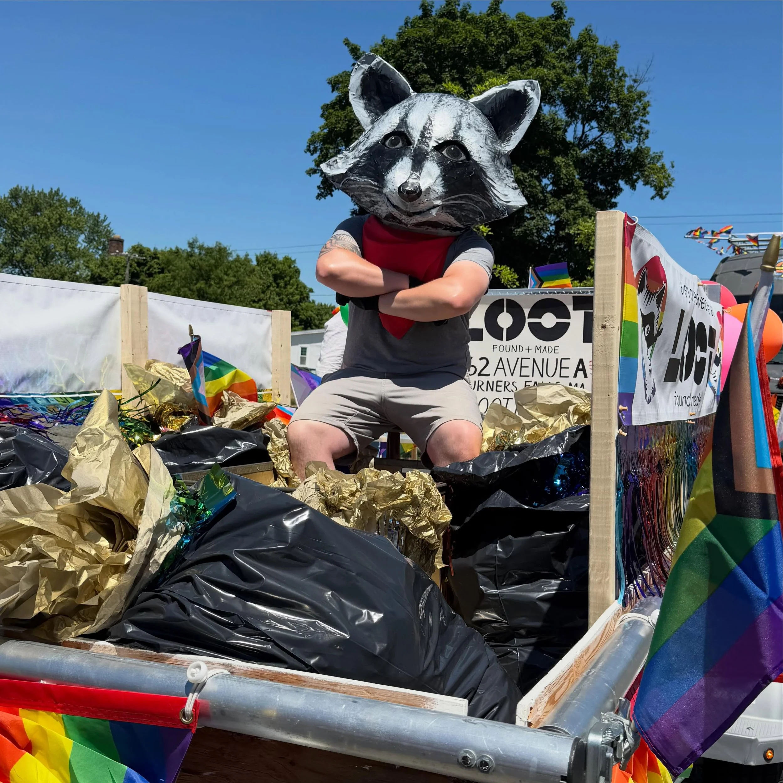 our mascot in the pride parade wheeeeee ❤️🌈🦝

raccoon head made by @caseywilliamsartandmaps and modeled by @notoriousweld 

@franklincountypride #prideparade #everyoneiswelcome #spreadlove #lootfoundandmade