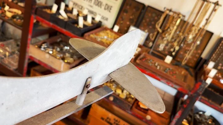It&rsquo;s a FOLK ART WHIRLIGIG&hellip;🤩

#folkart #whirligig #airplane #sculpture #lootfoundandmade