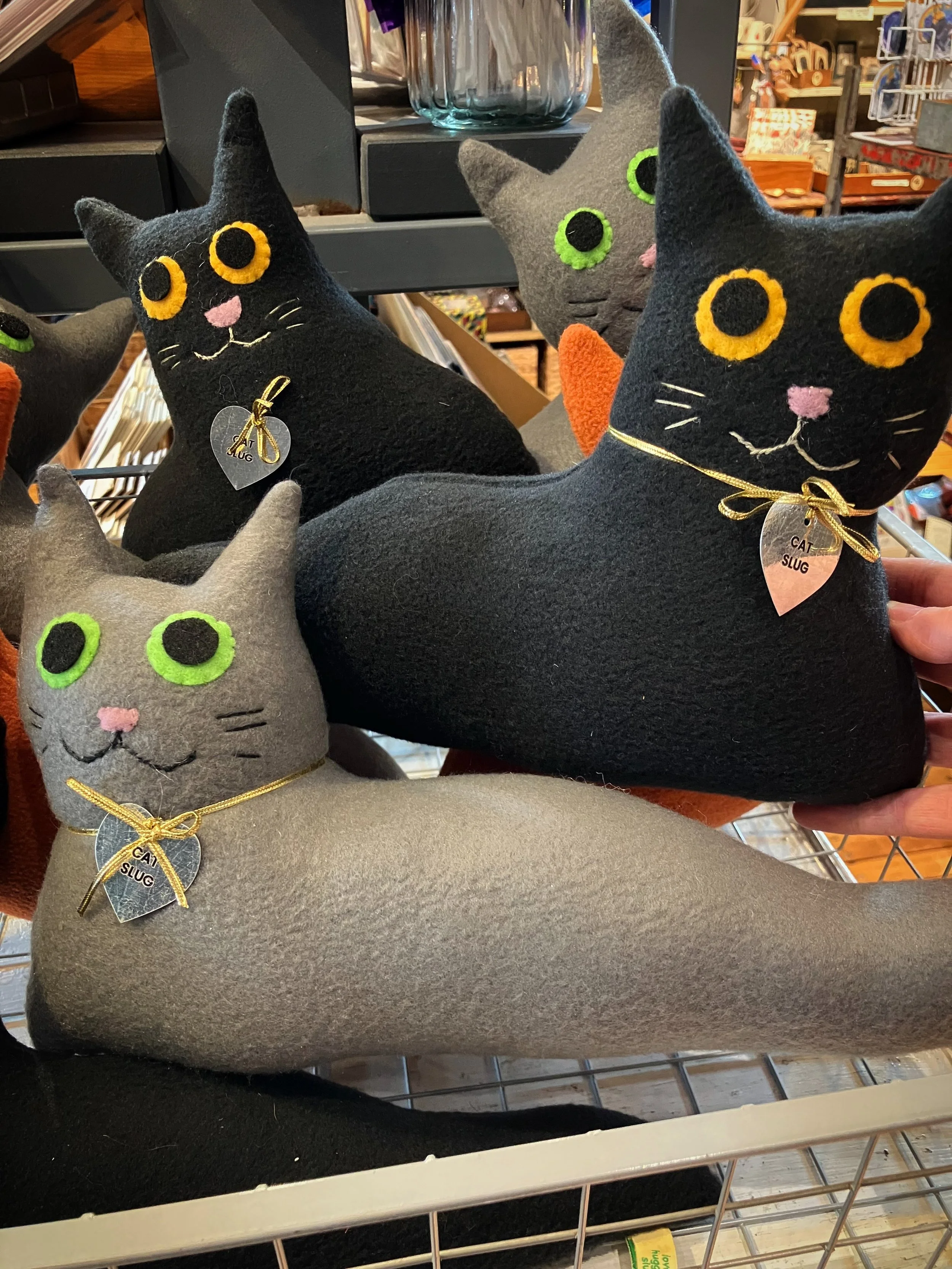 cat sluggies! Nina&rsquo;s slug stuffies have evolved into the cutest cattos 😻 and of course we still have plenty of huggable slug friends 💜