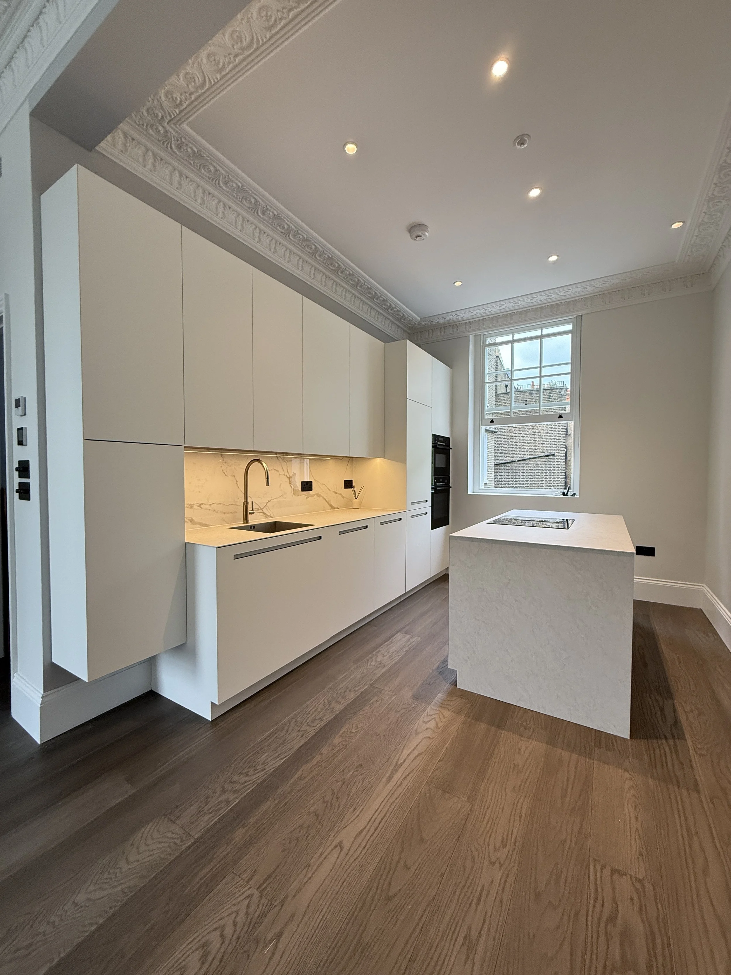 From Stylish Apartment Kitchen to Soft Contemporary Elegance