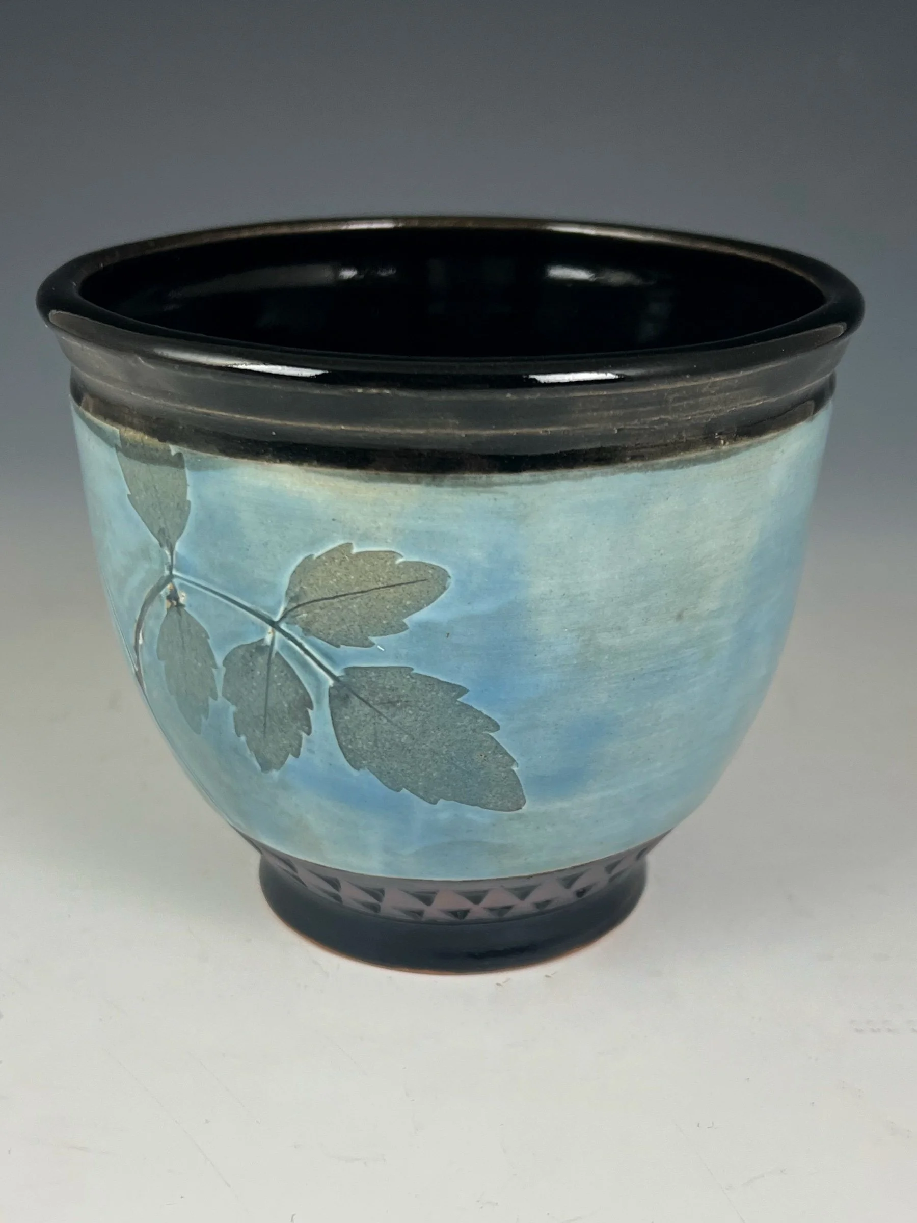 tall bowl lt blue 2.jpg