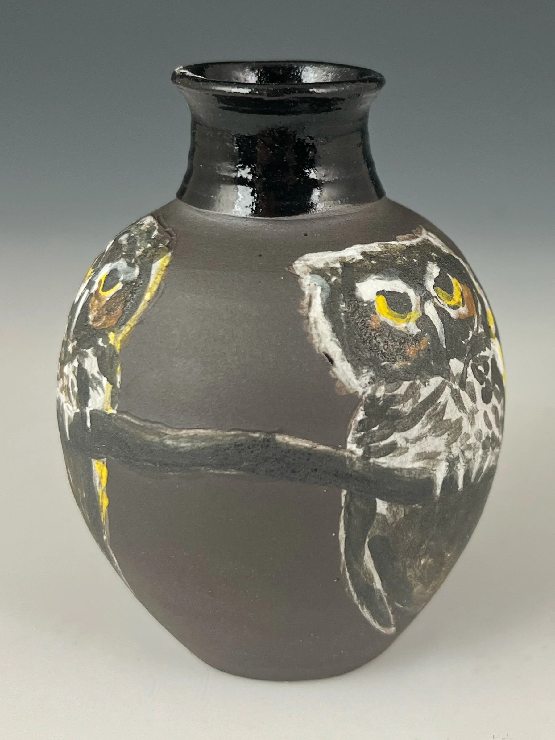 Owl vase 1.jpg