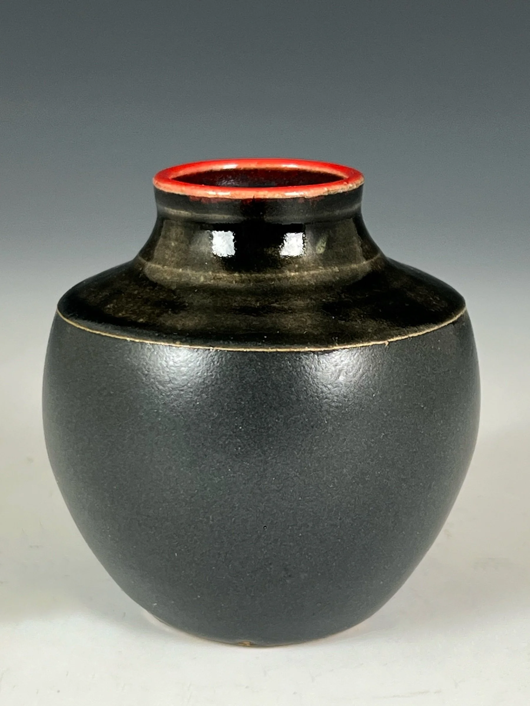 red lipped bud vase.jpg