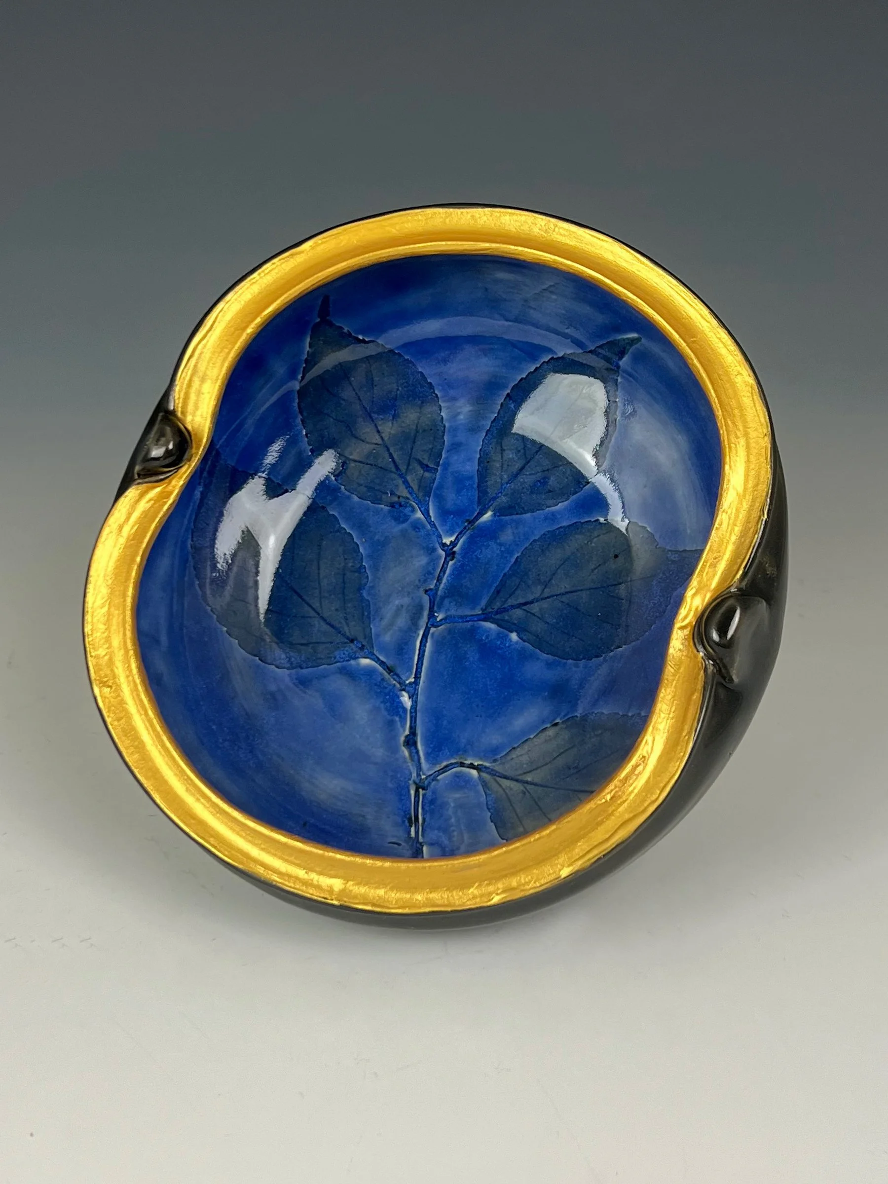 Gild edge bowl sapphire top.jpg