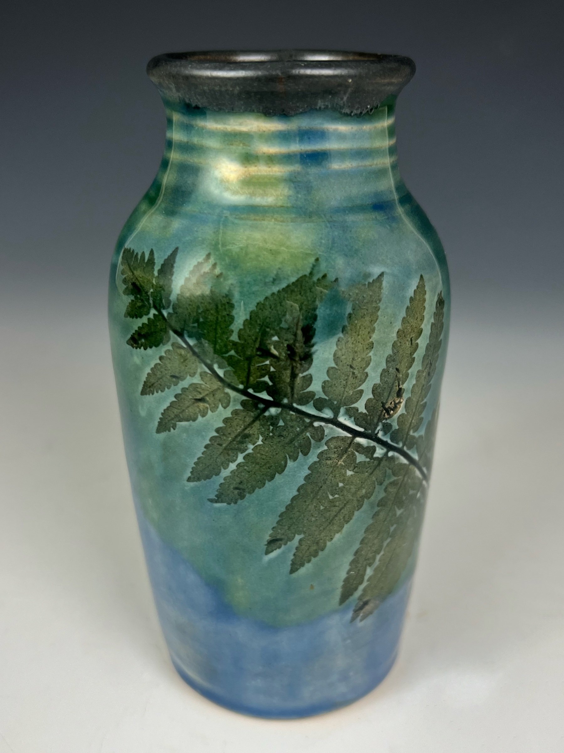 Ombre vase green to blue 1.jpg