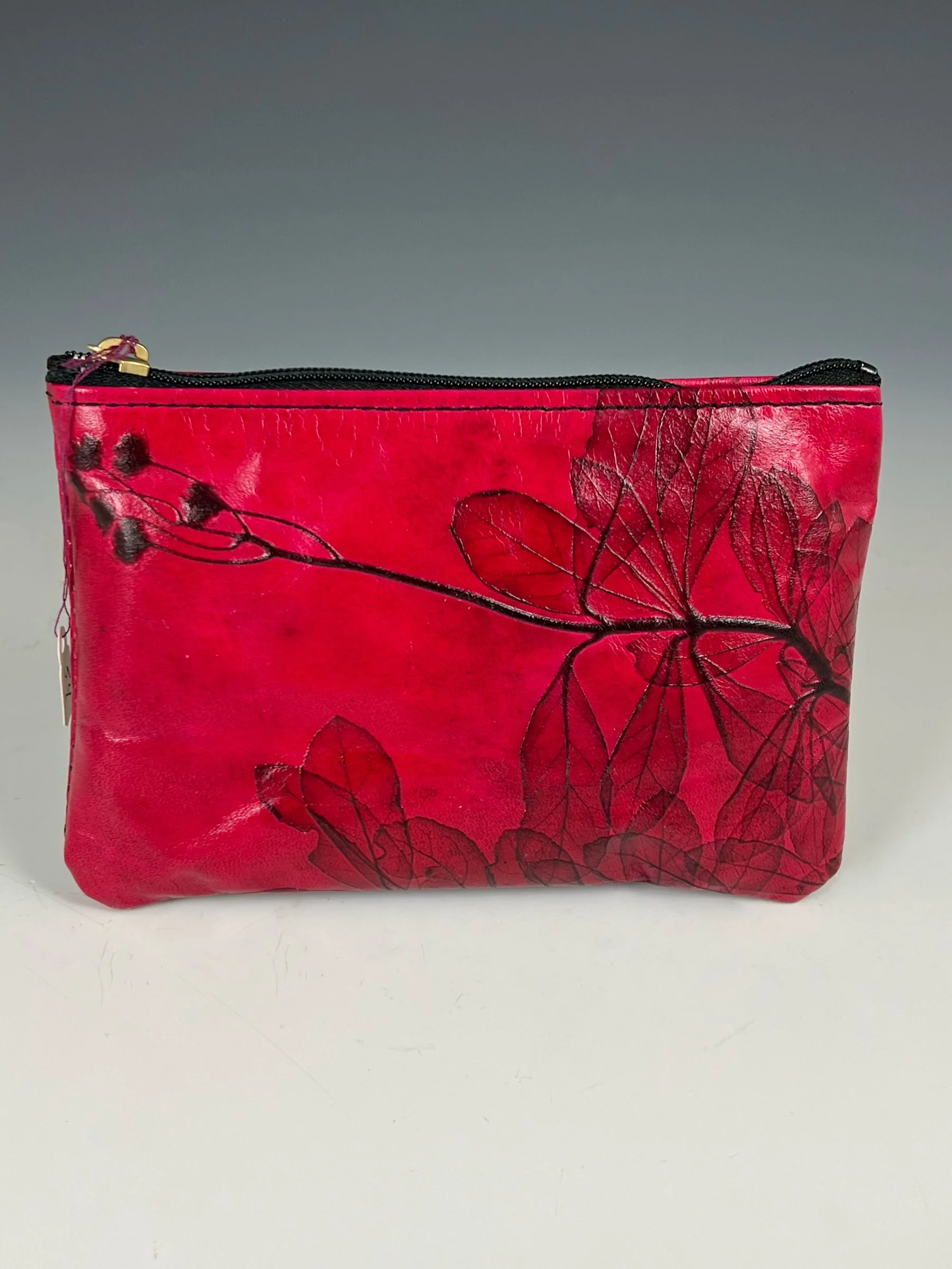Leaf Leather Med Coin Purse Red front.jpg