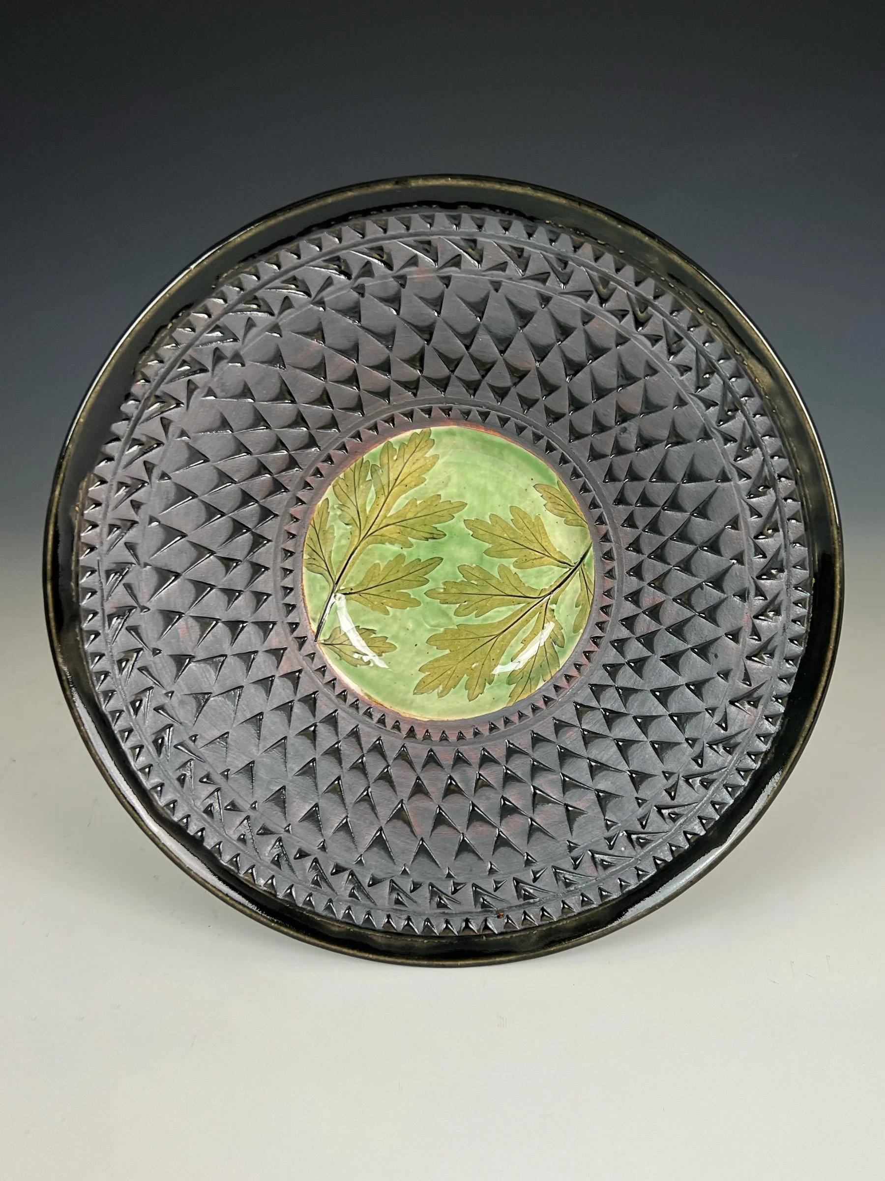 Ragweed Small Cameo Bowl in Celadon Green