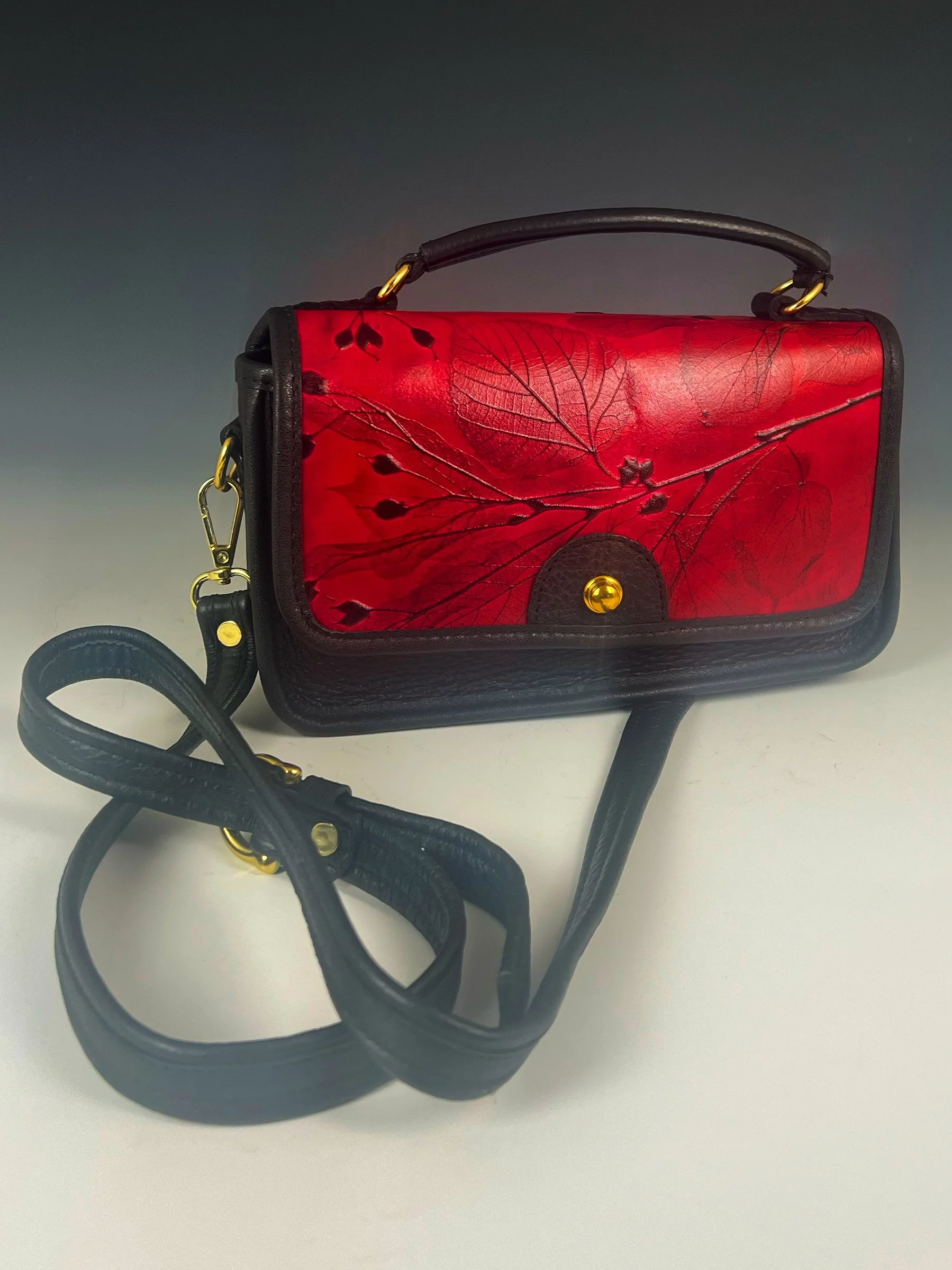 Leaf Leather Cross-body Bag with Flap Snap Front in Red
