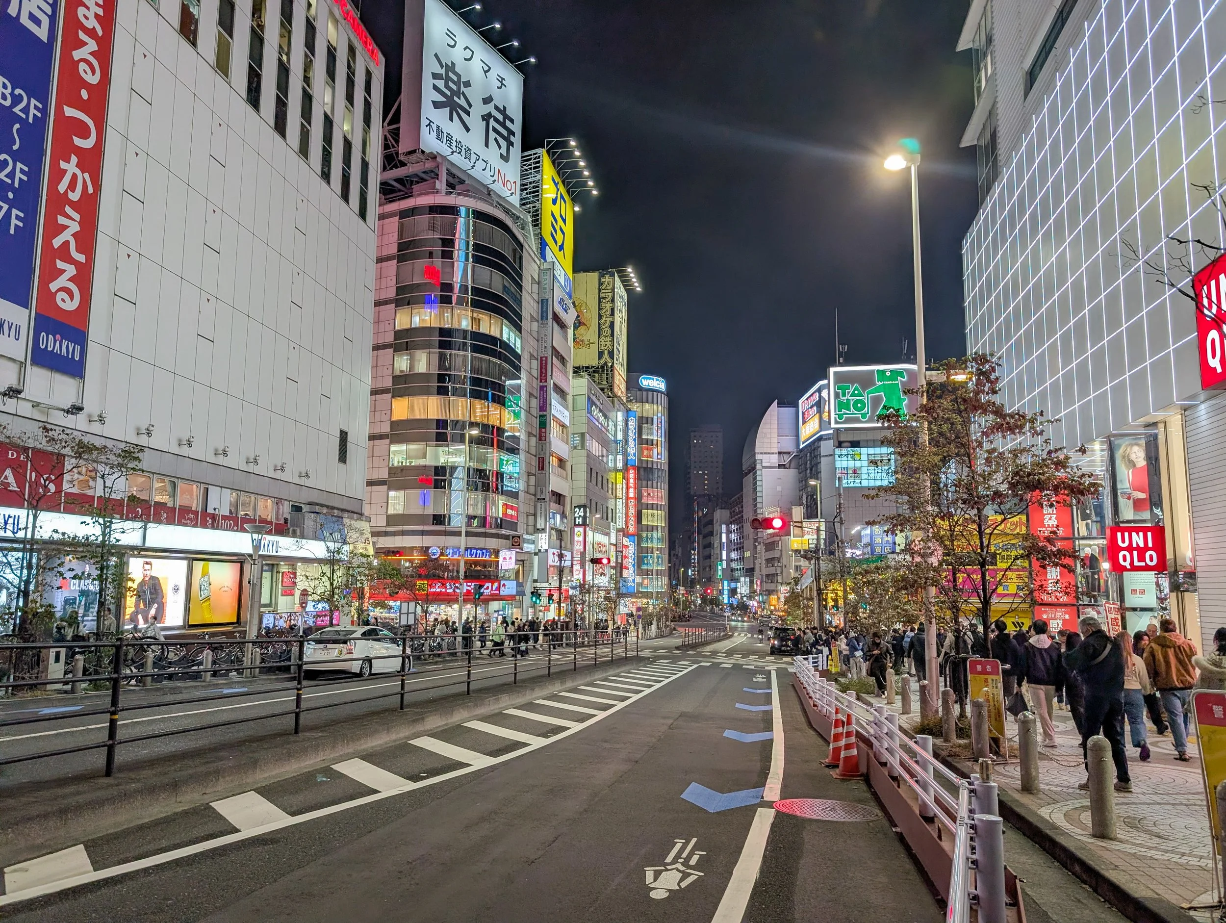 PXL_20251123_092954646_shinjuku.jpg