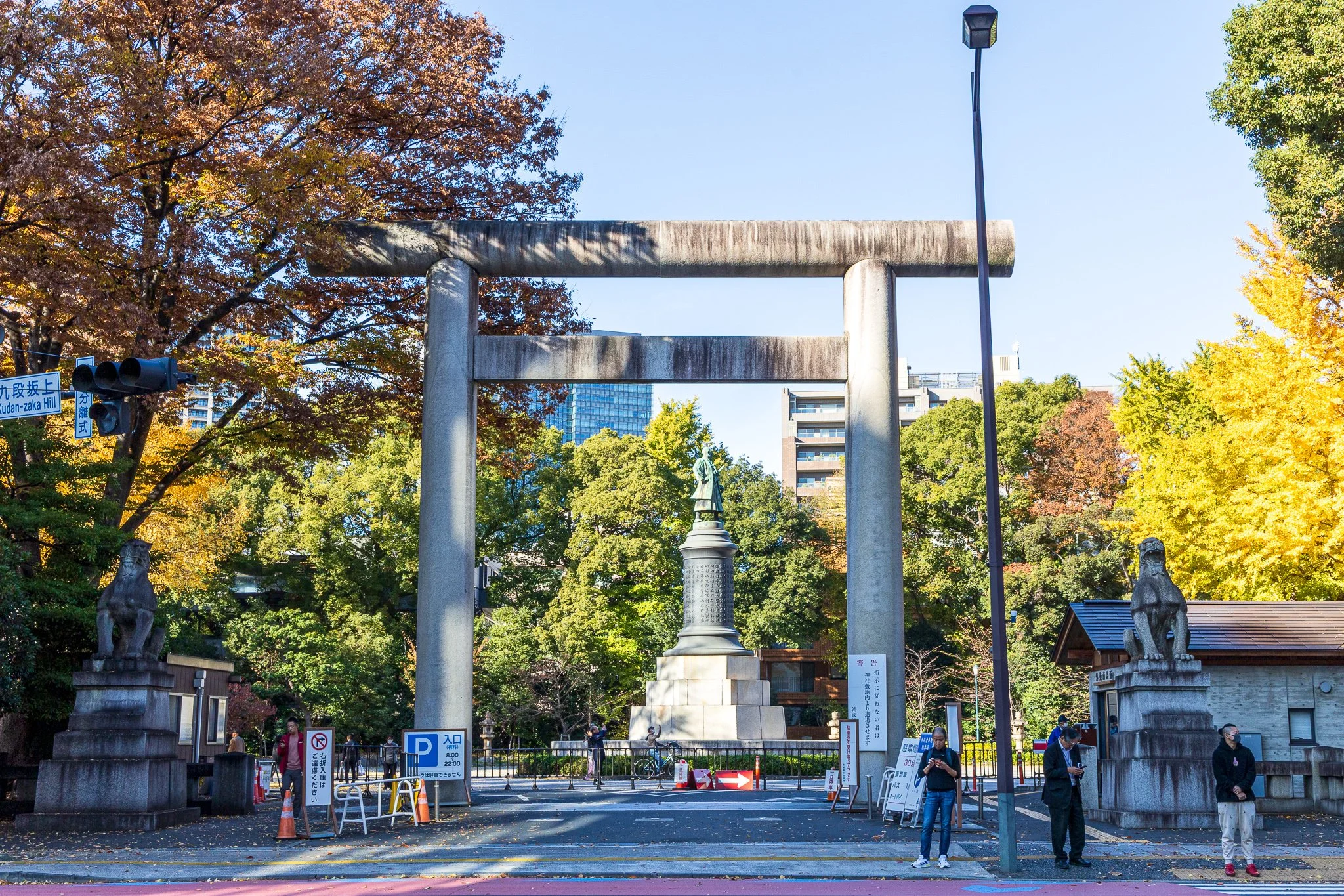 F19A1949_yasukuni-shrine.jpg