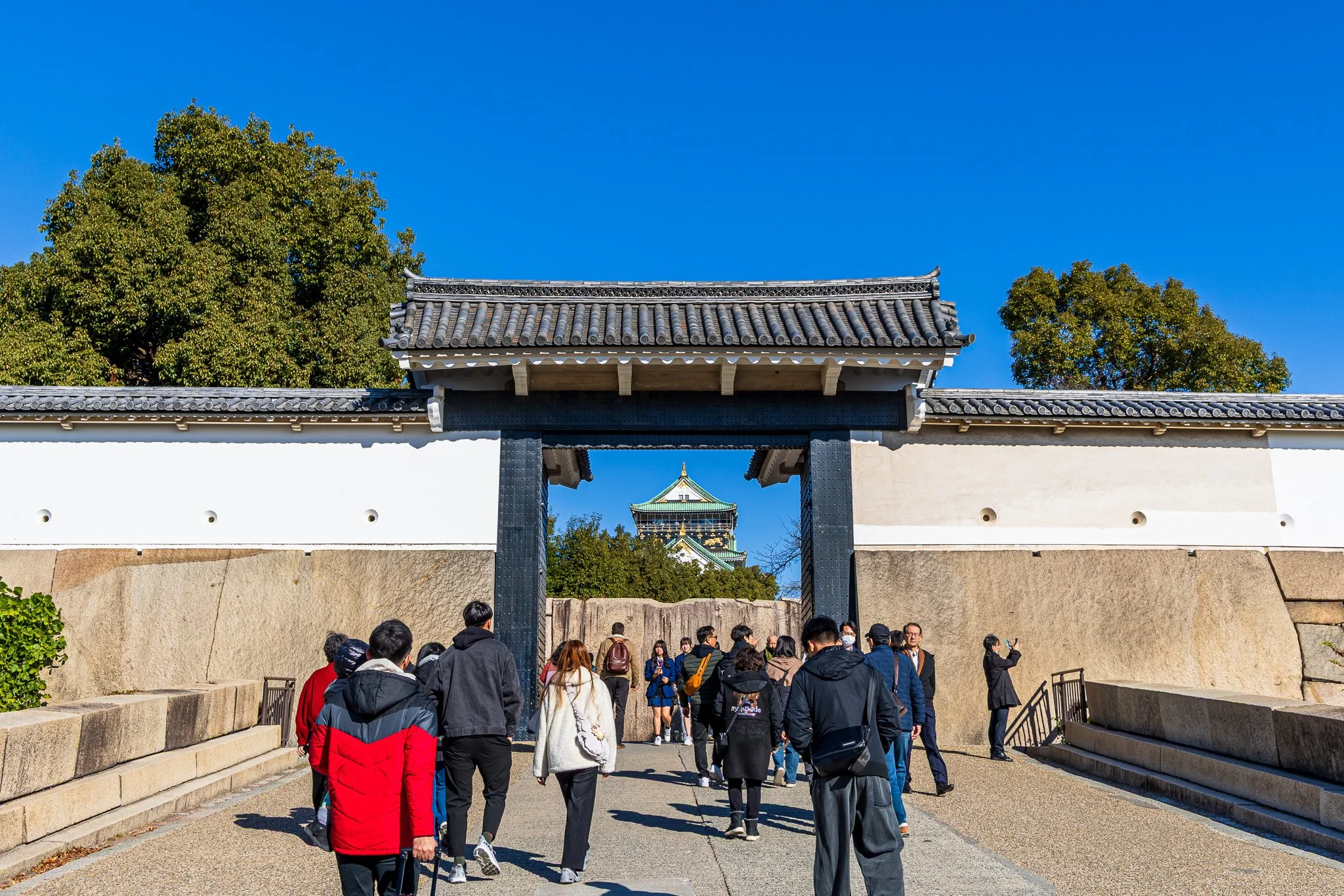 F19A5704_osaka-castle.jpg