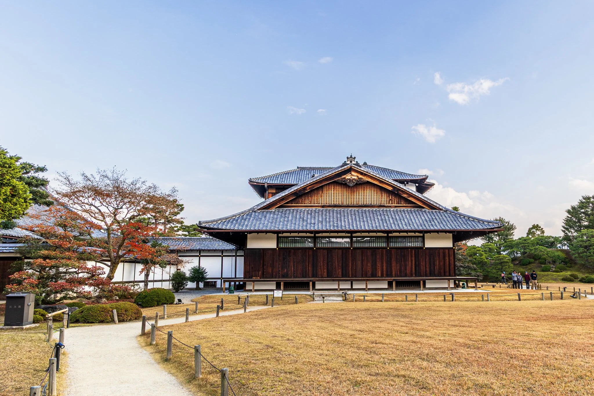 Honmaru Palace
