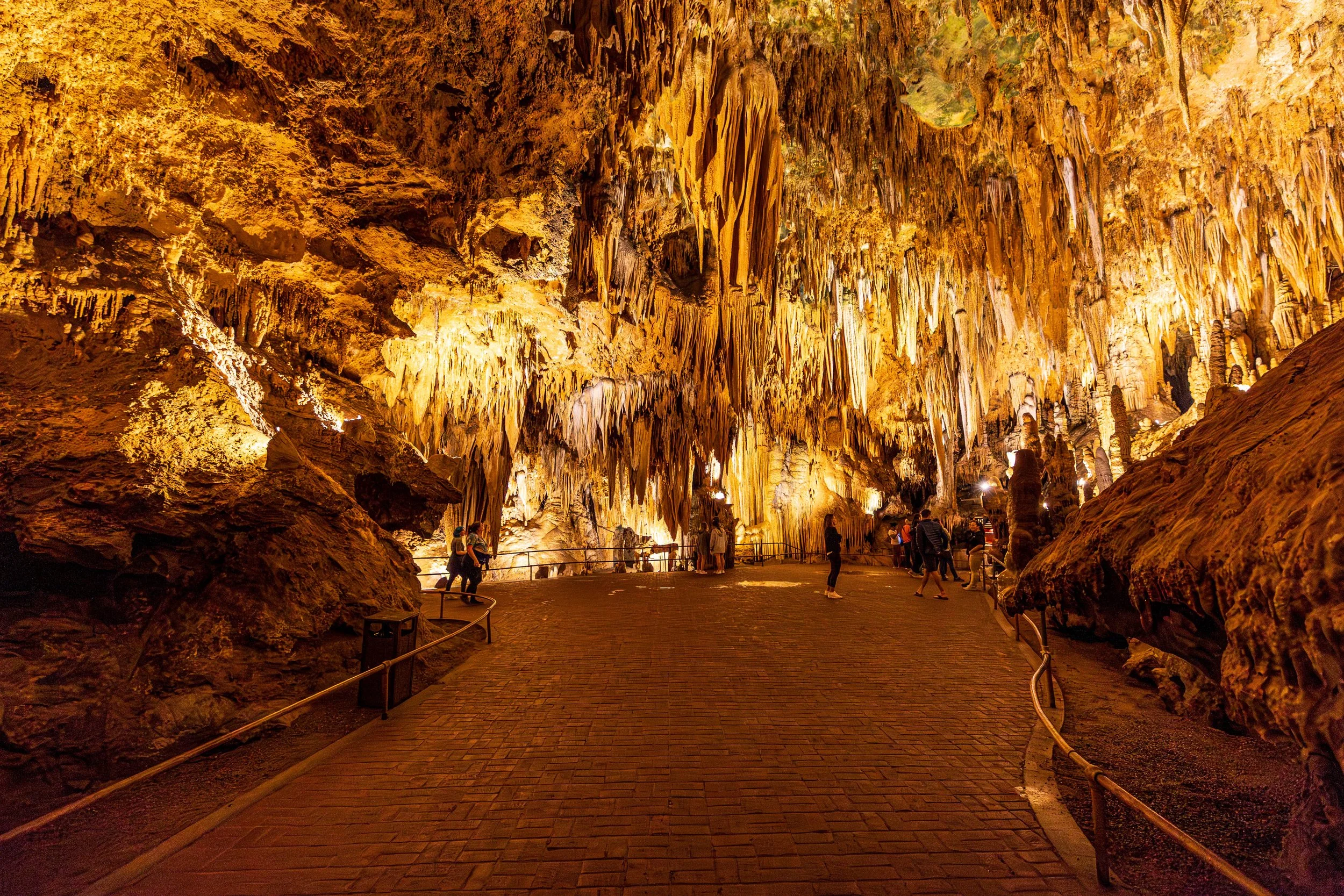 F19A9750_luray-caverns.jpg