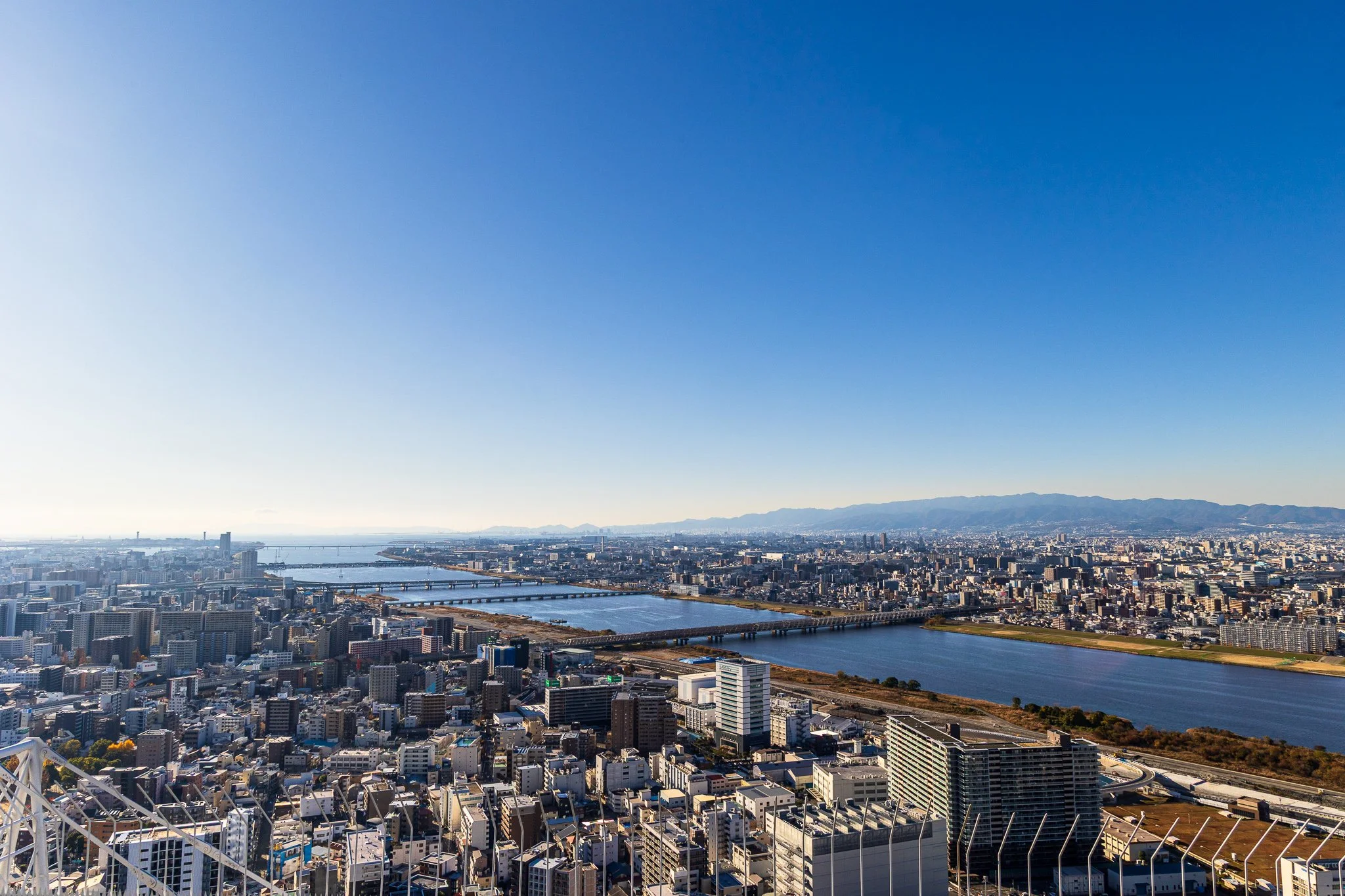 F19A5845_umeda-sky-building-and-kuchu-teien-observatory.jpg