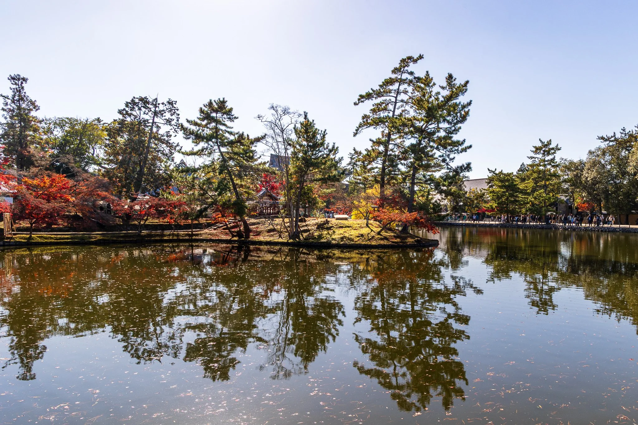 Kagami-ike Pond (Mirror Pond)