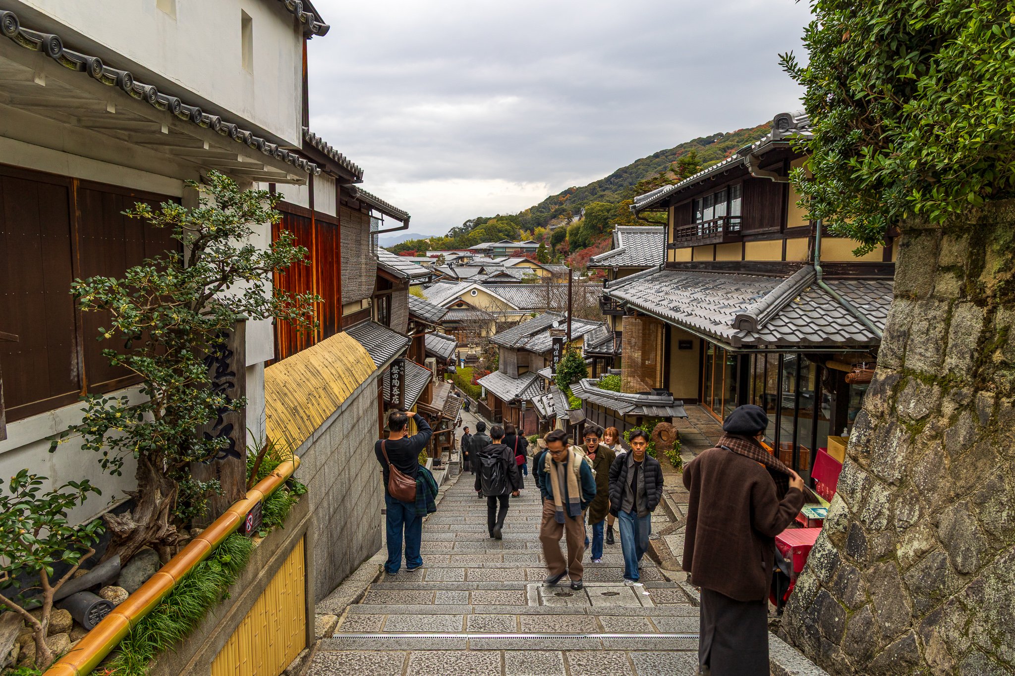F19A4704_ninen-zaka-and-sannen-zaka-preserved-districts.jpg