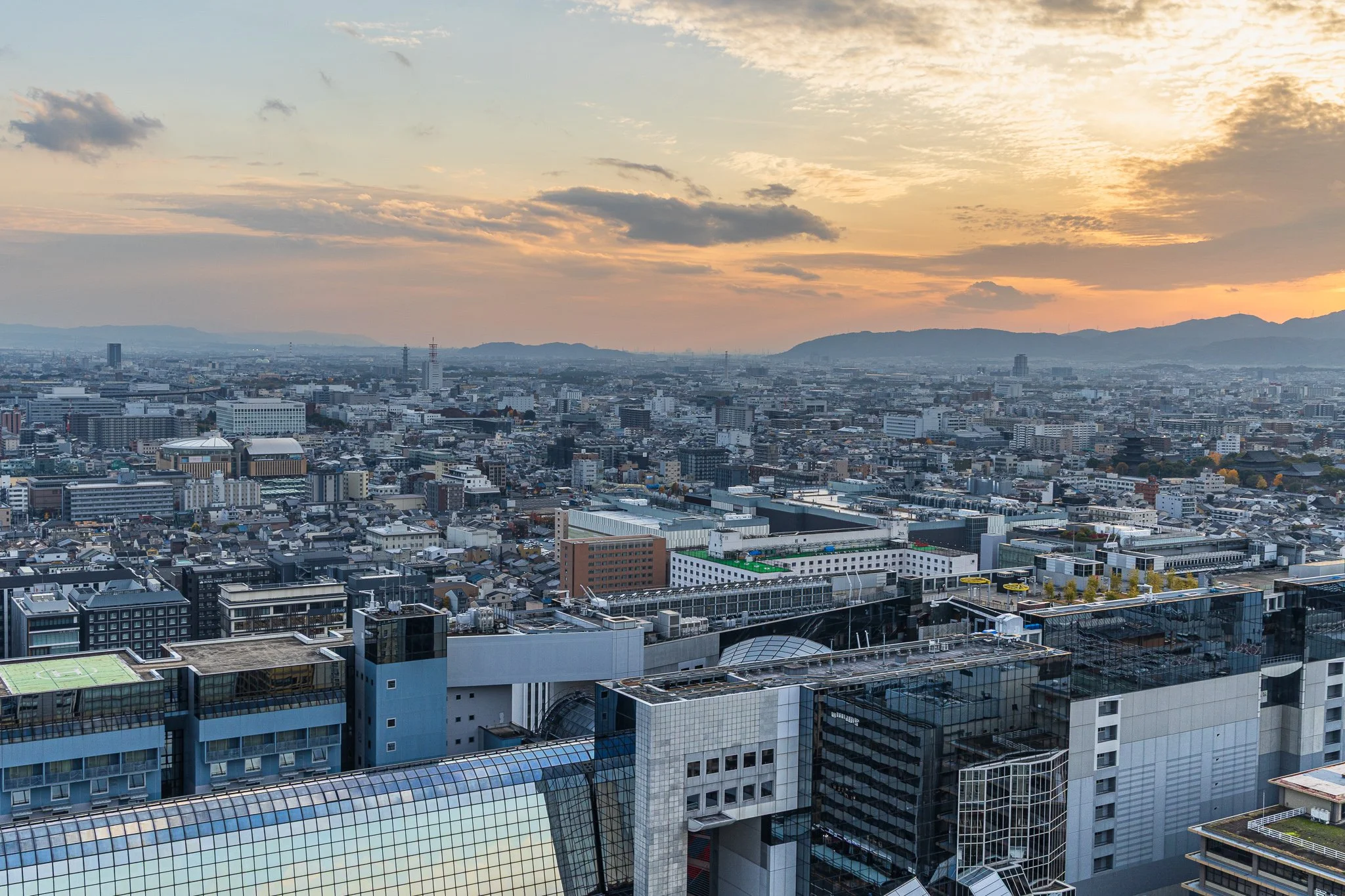 F19A4568_kyoto-tower.jpg