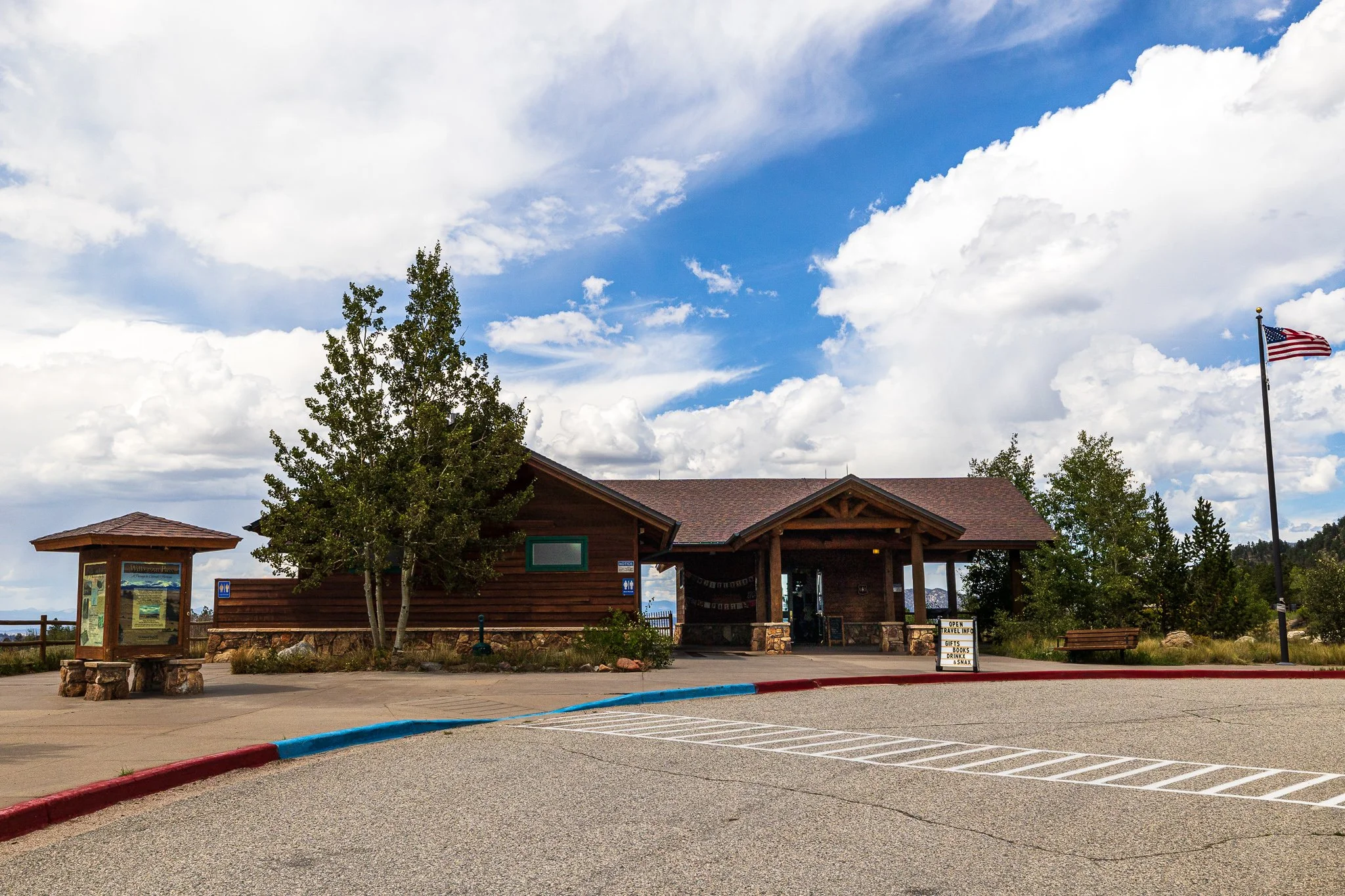 F19A9406_wilkerson-pass-visitor-center.jpg