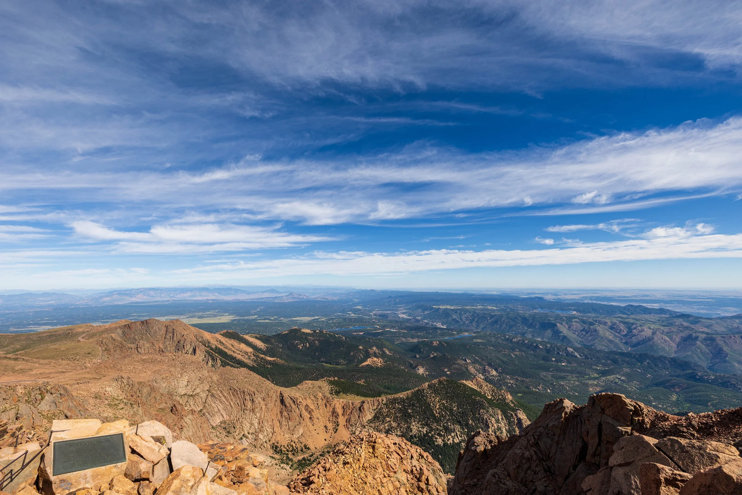 F19A3118_the-broadmoor-manitou-and-pikes-peak-cog-railway.jpg
