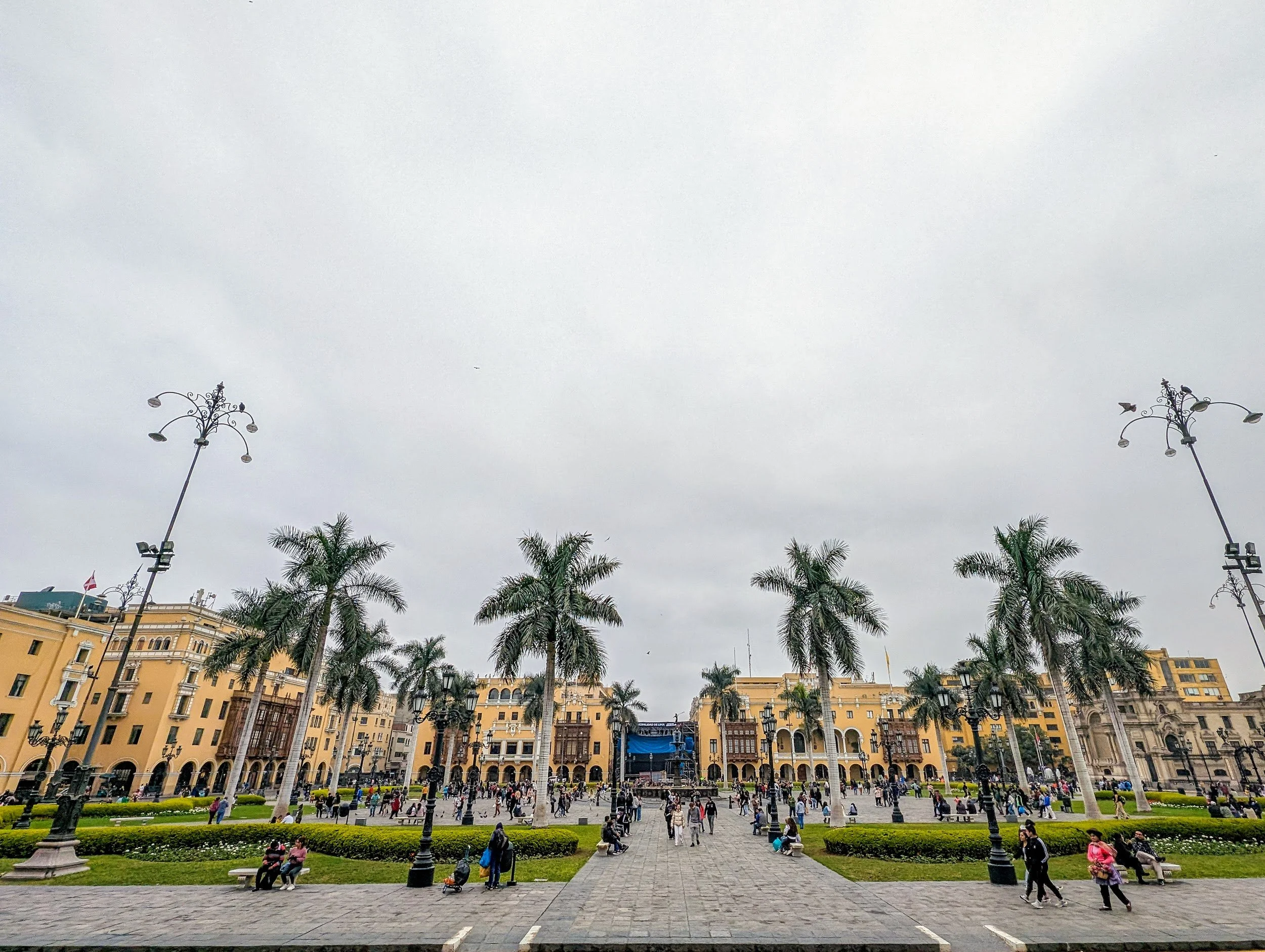 PXL_20240623_184018779_historic-center-of-lima.jpg