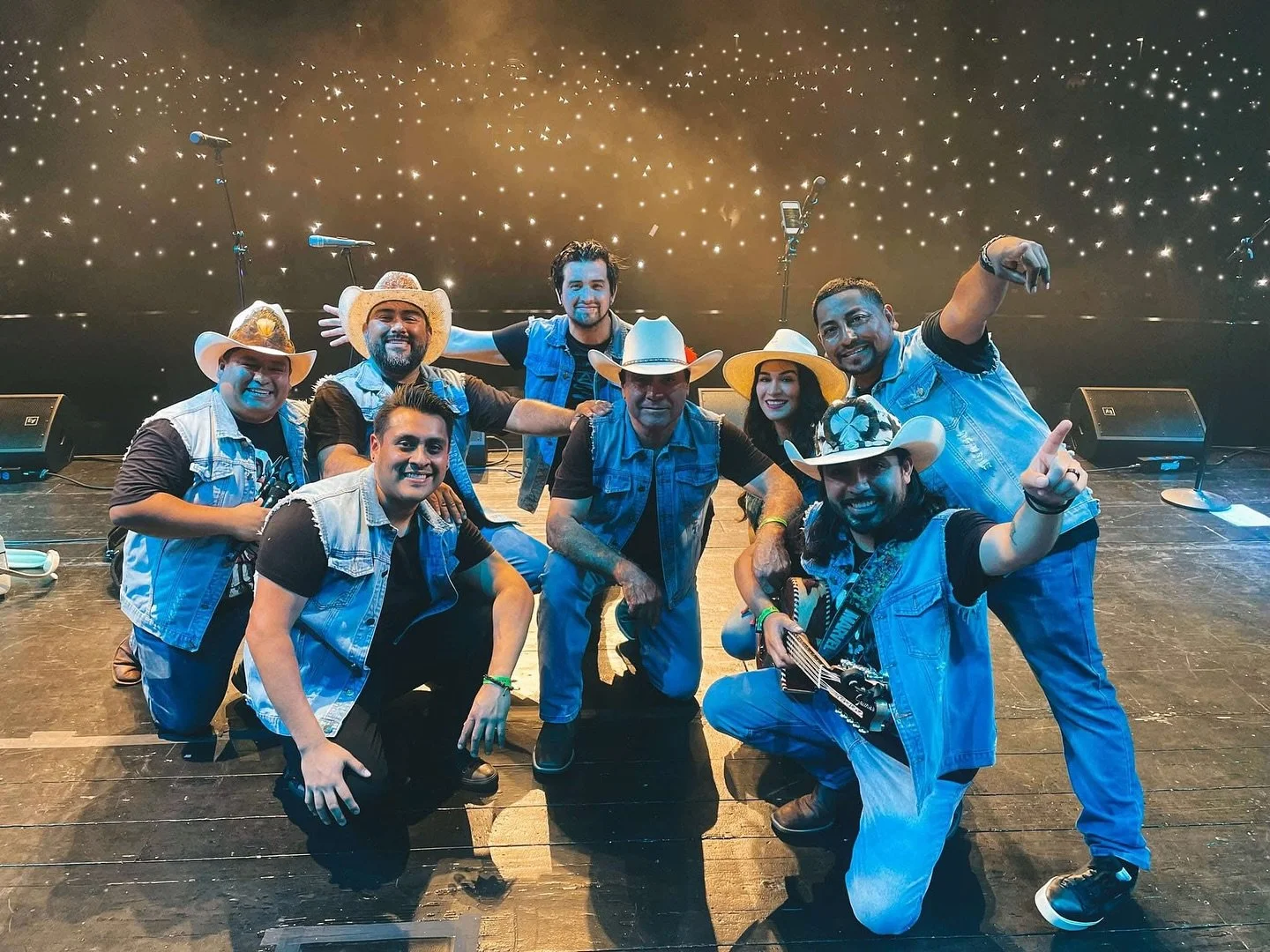 ‼️HTOWN‼️
Norte&ntilde;o Faves, EZ Band returns to Dan Electros!! 
December 19!!
Along with Htown DJ Crew, Discoteka!!

Buy Your Tickets Today! 
https://www.stubwire.com/e/36185/ezbanddjdiscoteka/danelectros/
🤠🤠🤠
