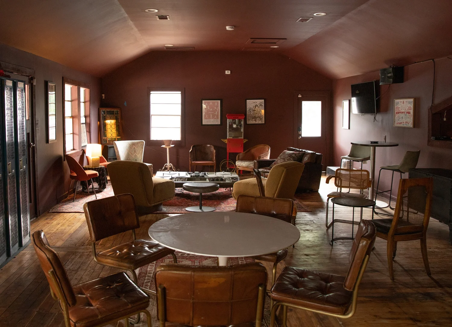 Bar photo 1