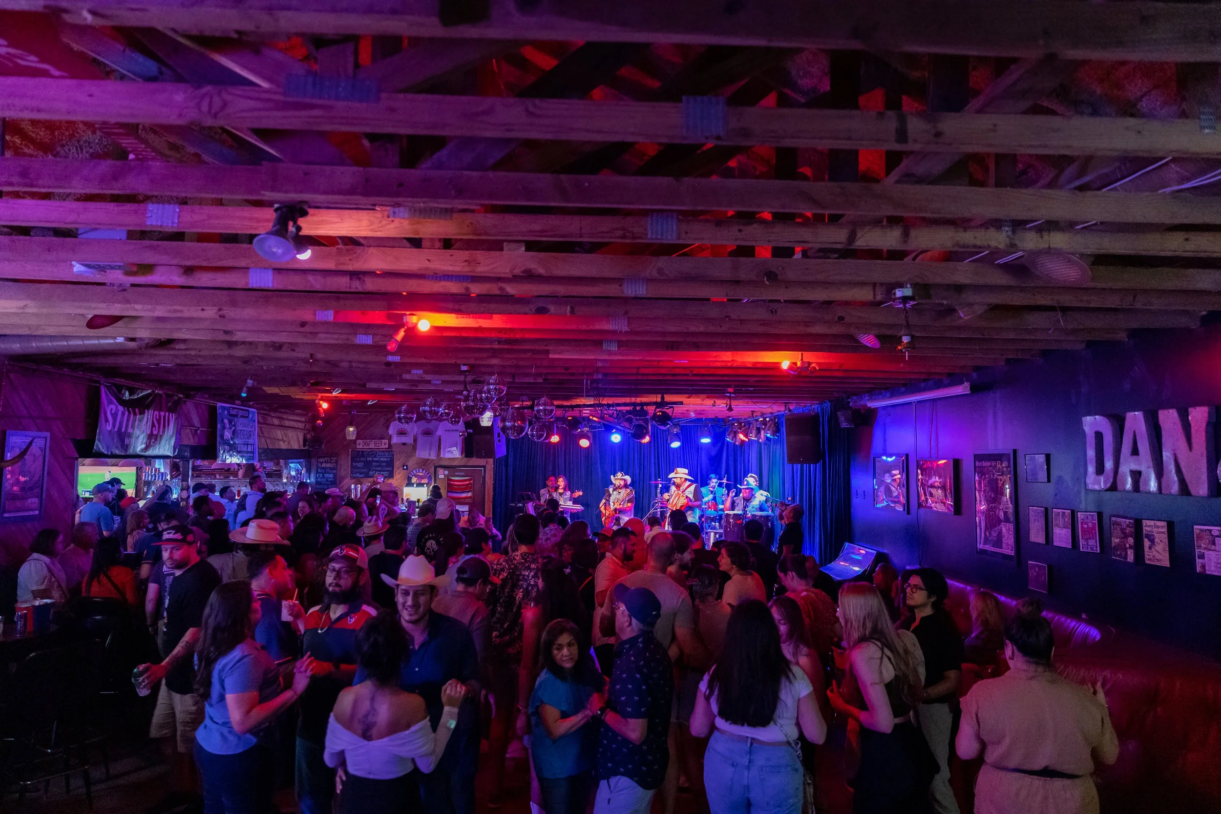 Dan Electro's | Houston's Guitar Bar