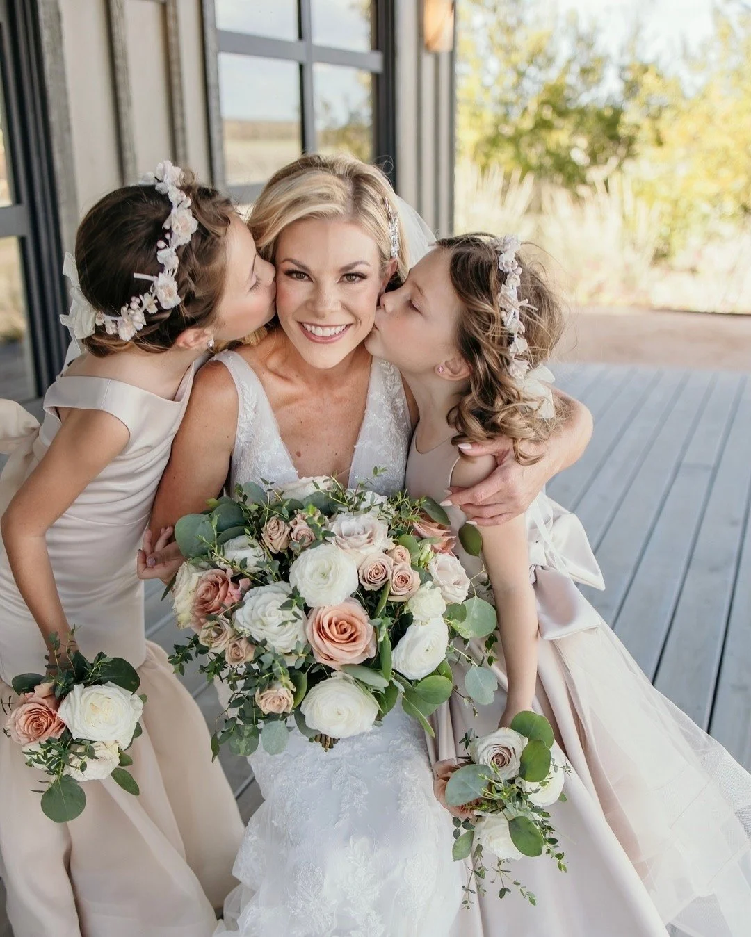 The sweetest little &quot;I Do&quot; crew 👰🏼&zwj;♀️ 💕

Hair + makeup by LUX artist - @mkbmayte
Venue - @twowishesranchevents
Photographer -  @timelesstx
Planner -  @weddingdaygirl