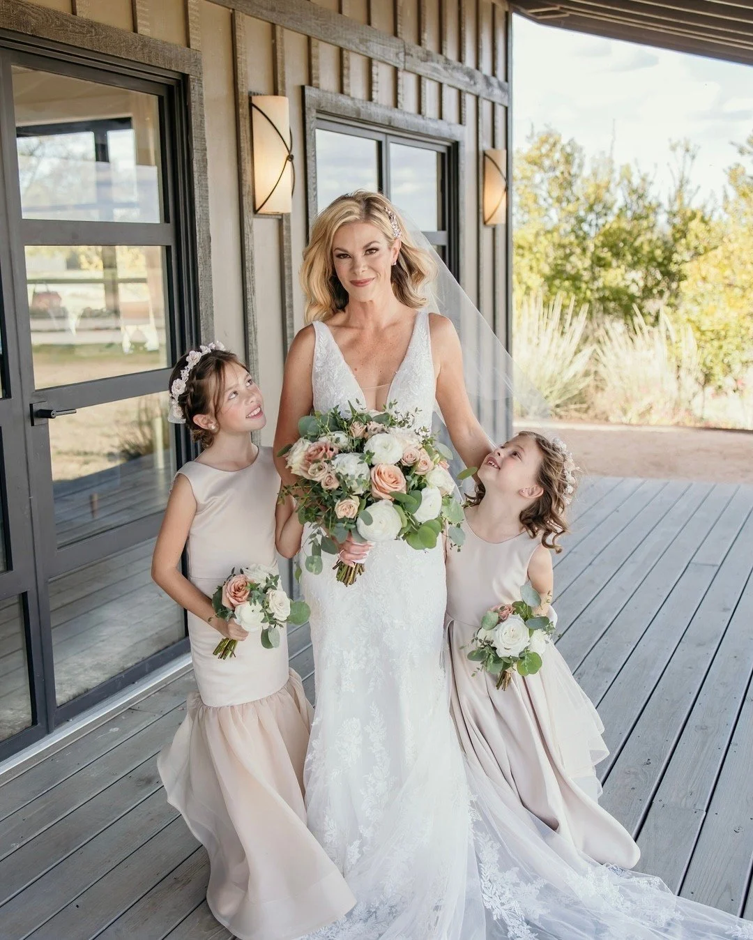 The sweetest little &quot;I Do&quot; crew 👰🏼&zwj;♀️ 💕

Hair + makeup by LUX artist - @mkbmayte
Venue - @twowishesranchevents
Photographer -  @timelesstx
Planner -  @weddingdaygirl