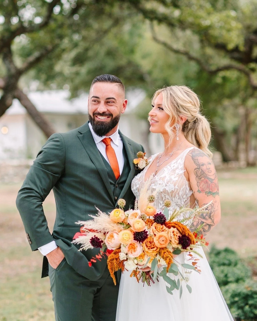 Bits of bliss ✨

Hair by LUX artist - @liveloveandglam
Makeup by LUX artist - @jenaaartistry
Venue - @theaddisongrove
Photographer -  @mainsqueezephotography
Planner -  @uptowneventstx
Floral - @nativebloomfloral