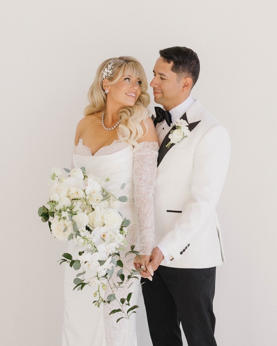 If perfection were a moment, this would be it ✨

Hair by LUX artist - @liveloveandglam
Makeup by LUX artist - @dolledbyv
Venue - @eventsatthearlo
Planner -  @abridesbestie.atx
Photographer - @byblakefountain
Videographer - @photohousefilms
Floral - @