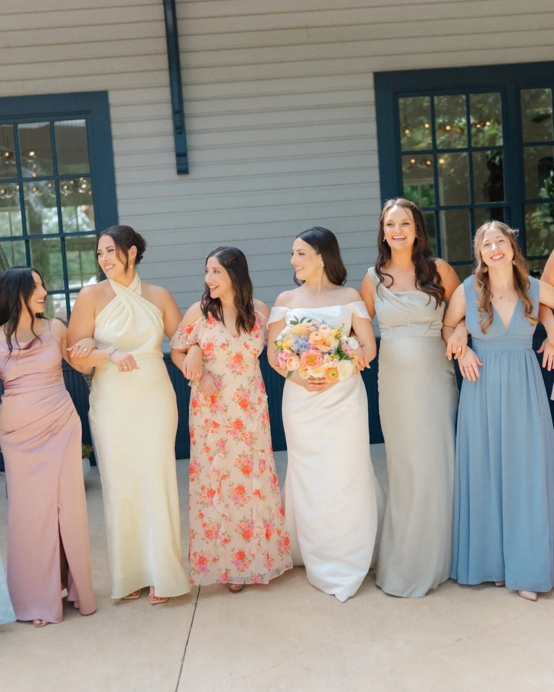 The prettiest wedding party 💗

Hair by LUX artist - @canvasv
Makeup by LUX artist - @themuamelissamae
Venue - @springdalestation
Planner -  @myluminaevents
Photographer - @simonanthonyphoto
Floral - @heypoppylayne