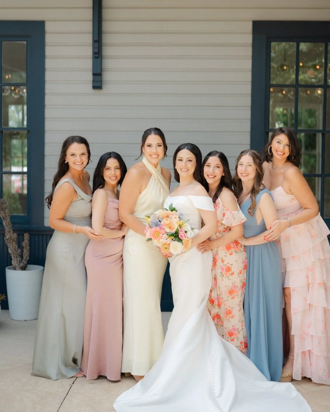 The prettiest wedding party 💗

Hair by LUX artist - @canvasv
Makeup by LUX artist - @themuamelissamae
Venue - @springdalestation
Planner -  @myluminaevents
Photographer - @simonanthonyphoto
Floral - @heypoppylayne